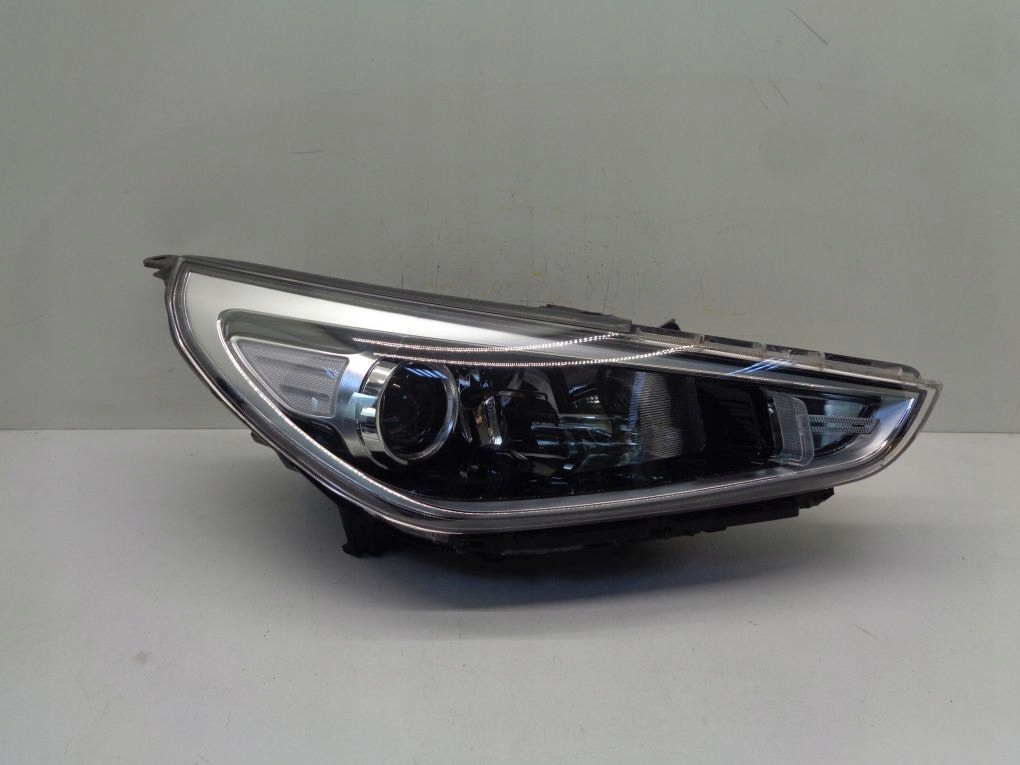 HYUNDAI I30 III 3 17- DOSWIETLENIE light right front