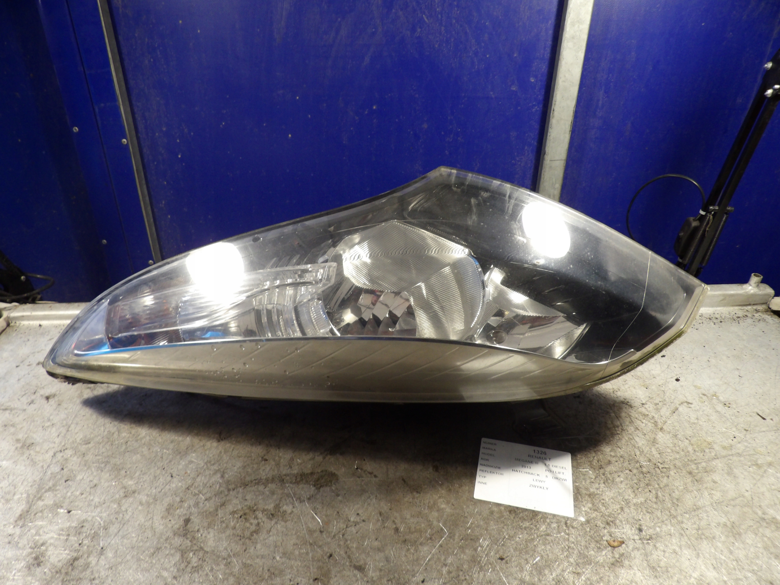 Renault Megane III light front left 260608405R 130702410800