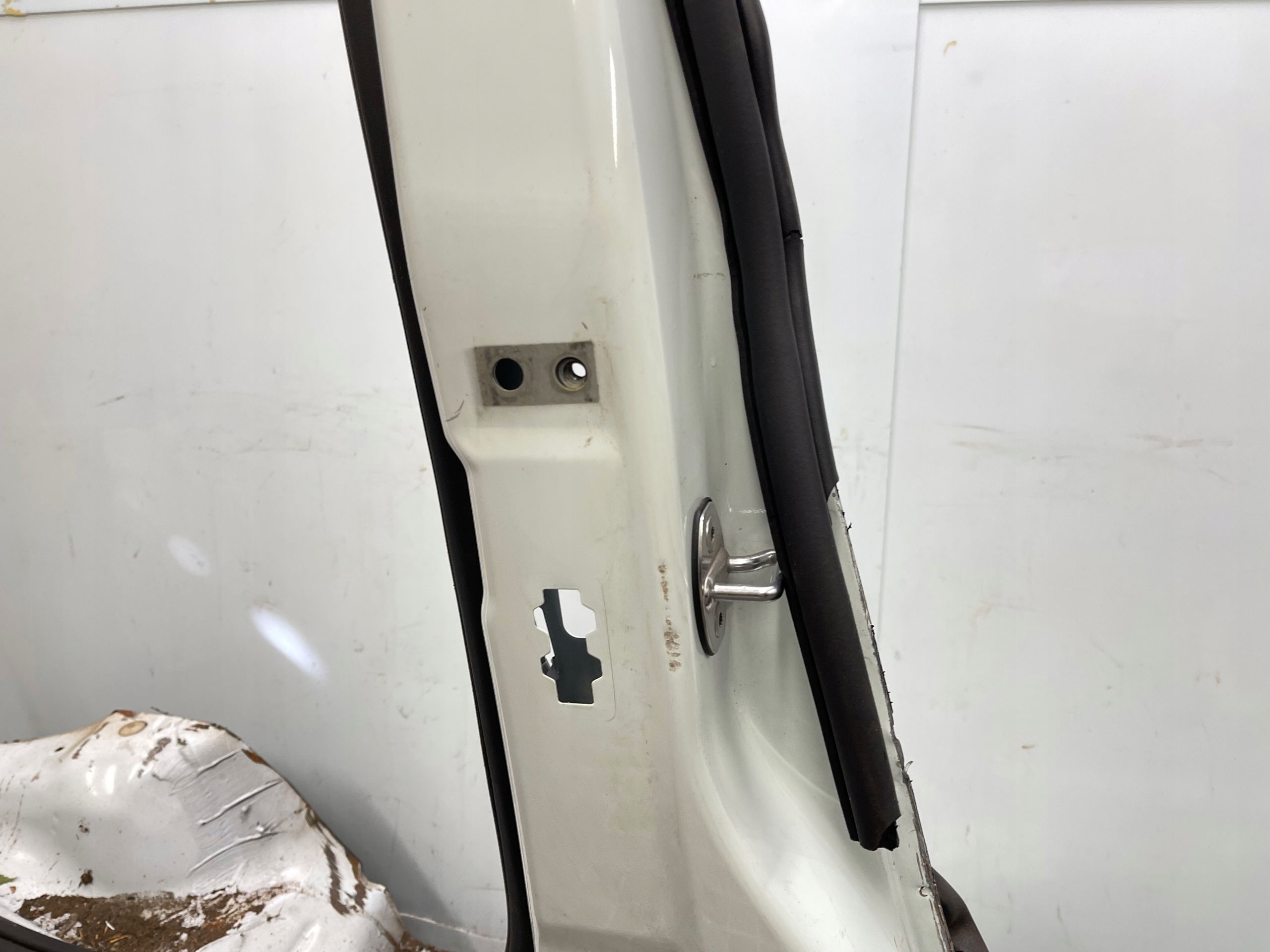SKODA OCTAVIA III 3 fender threshold pillar right LF9F 12-19r