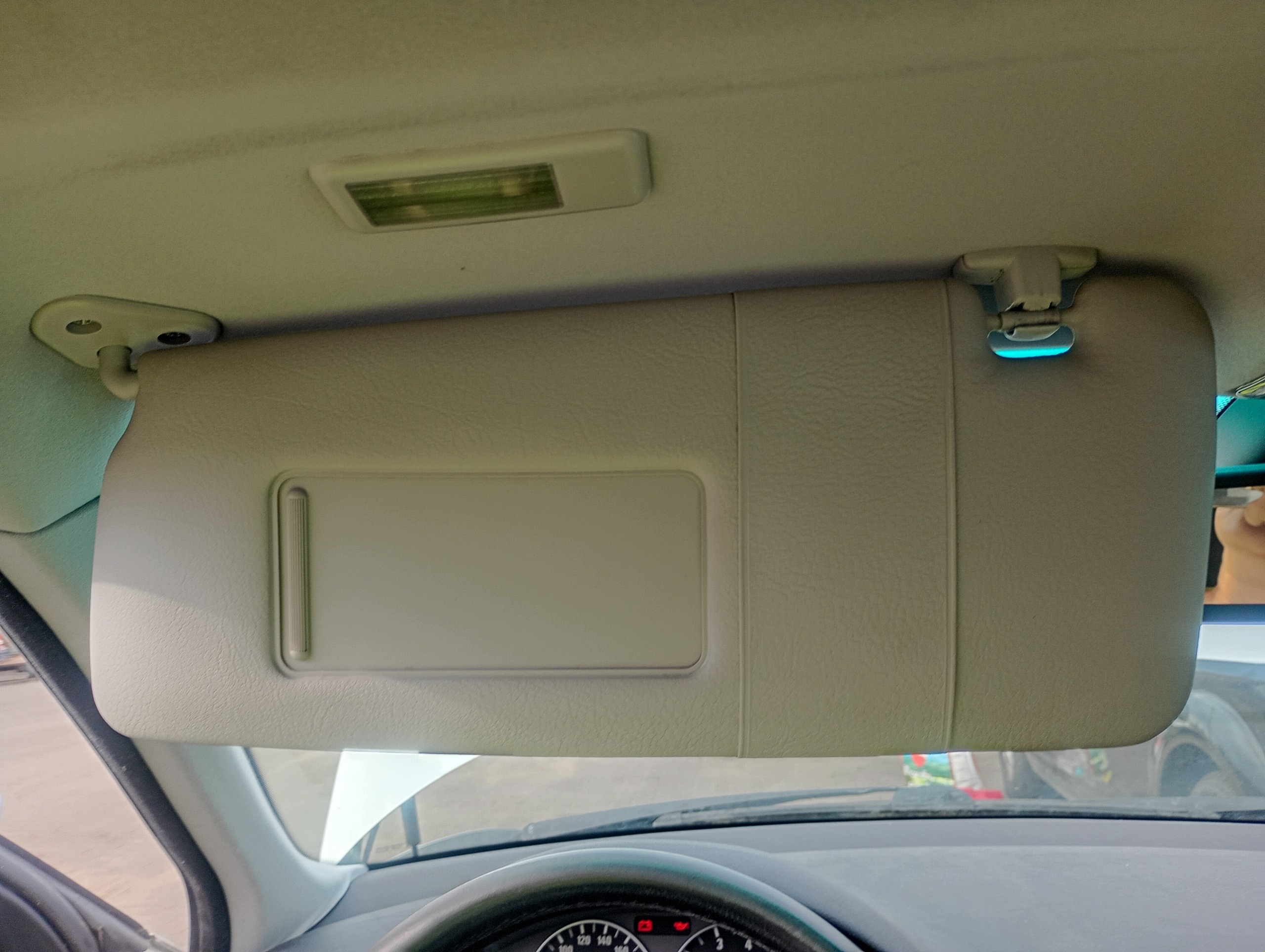 cover przeciwsloneczna left driver´s visor BMW E46 FL TOURING 01-05