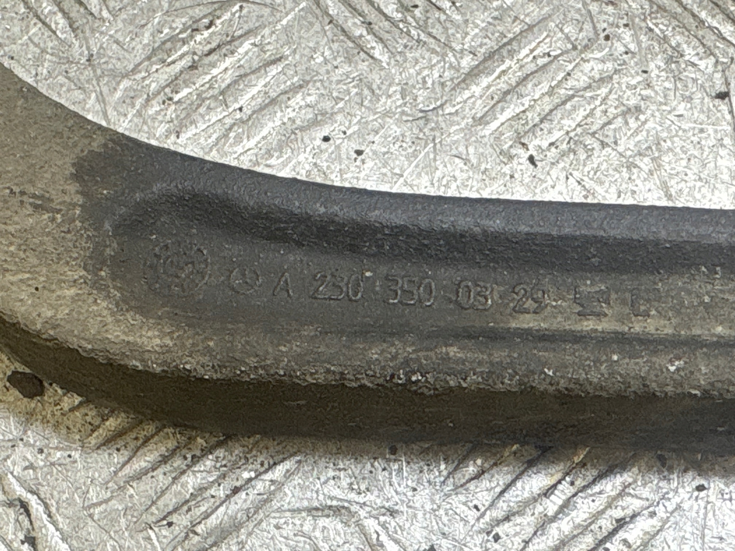 arm left rear MERCEDES-BENZ E-KLASA W211 A2303500329