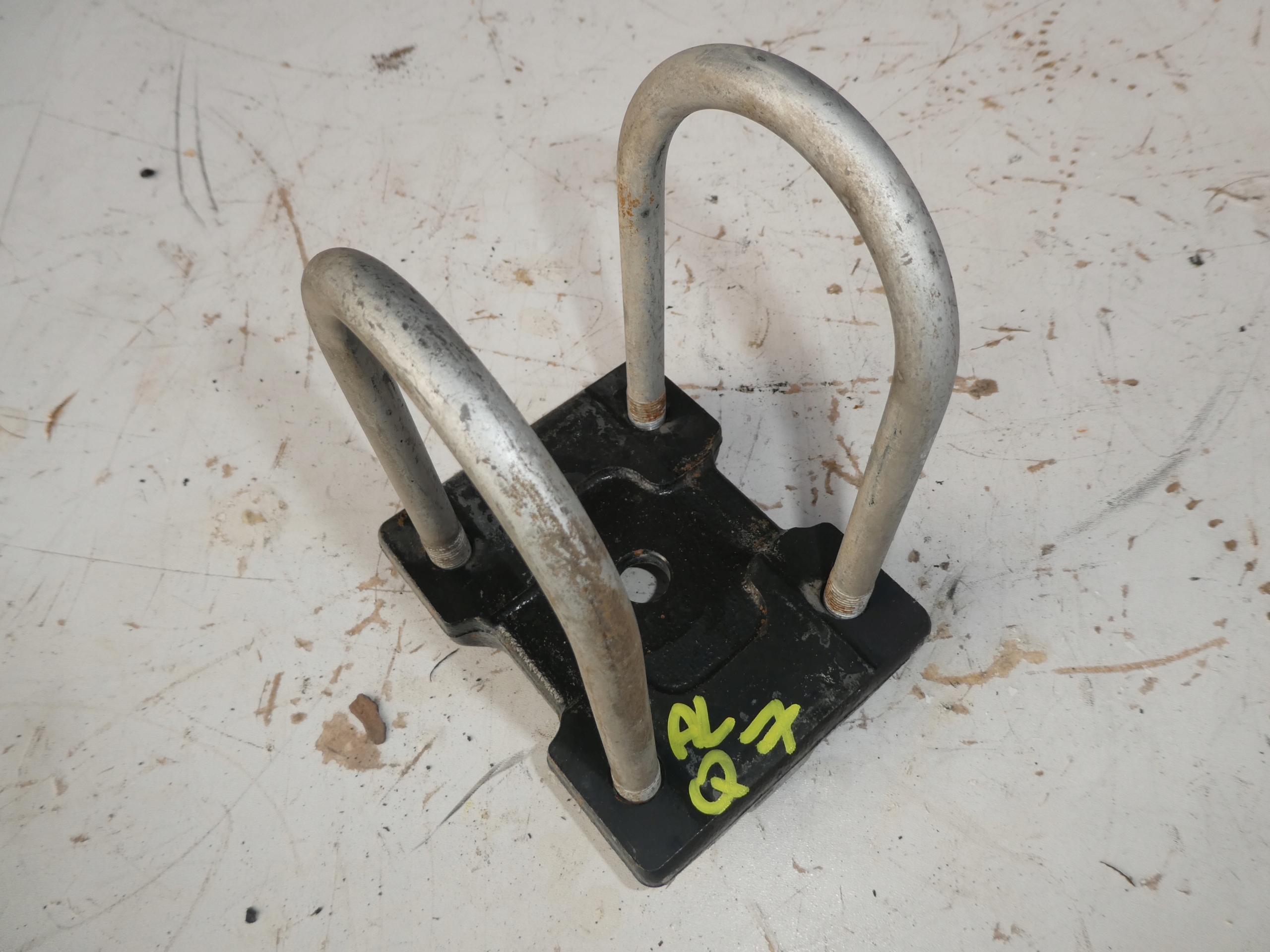 CYBANT SUPPORT PLAQUE RESORA VW AMAROK 2H0598176