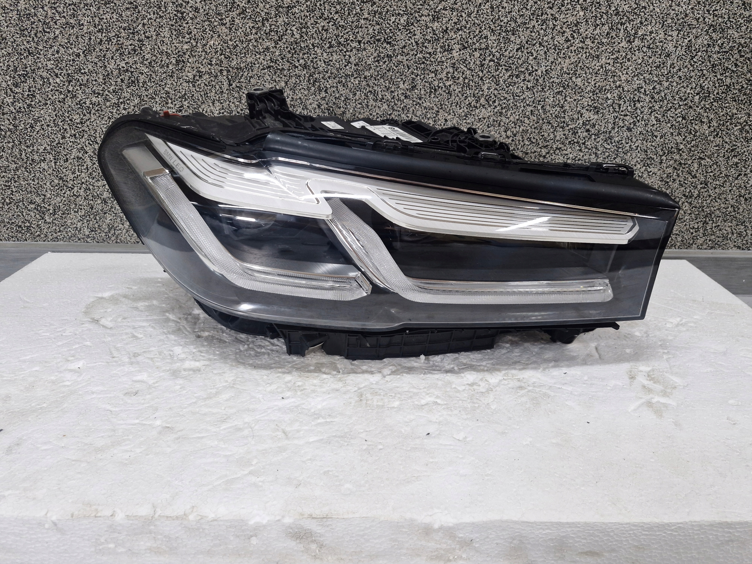 light right BMW 5 G30 G31 LIFT FULL LED Adaptive LED