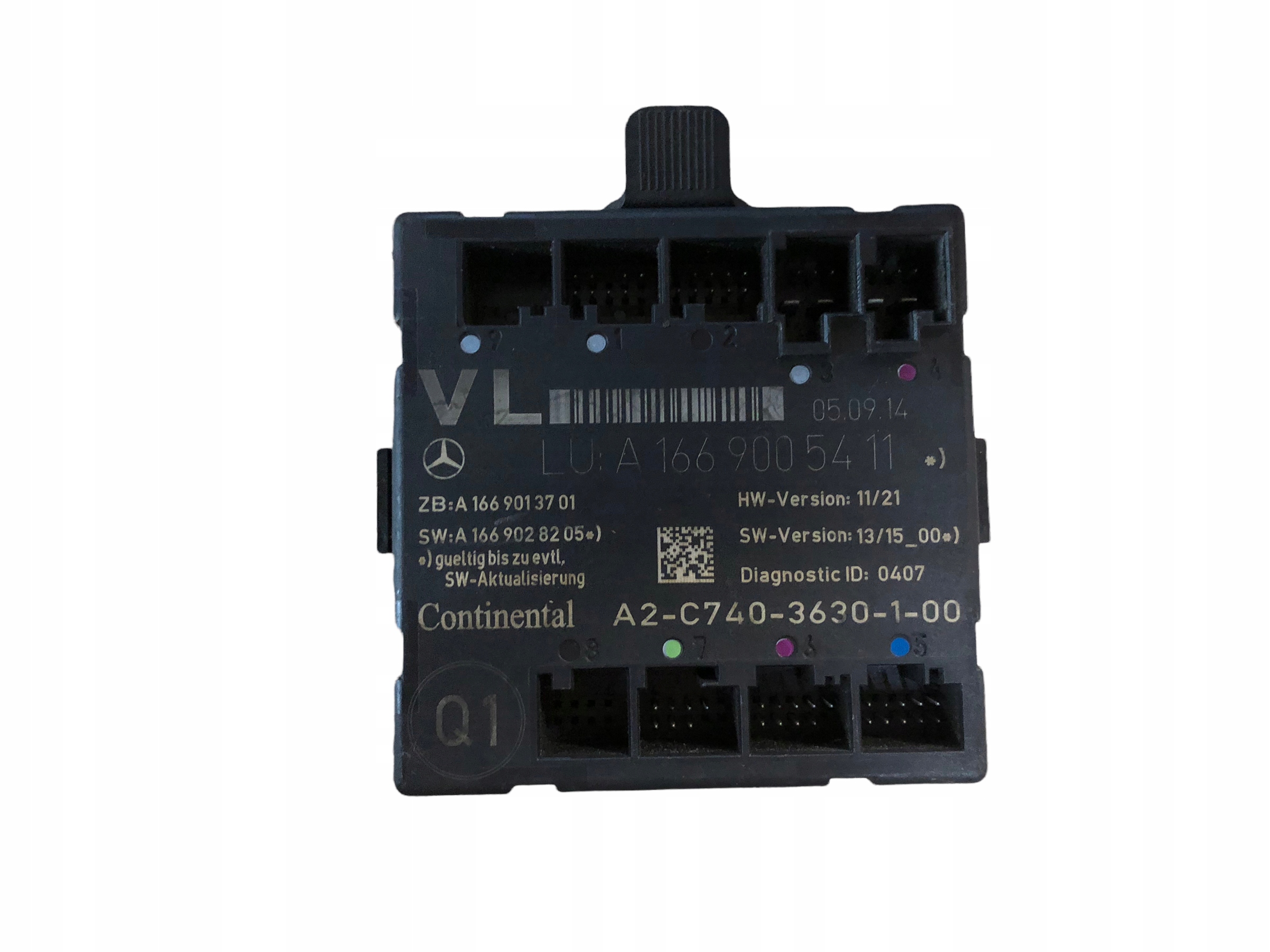 MERCEDES GLA 156 W156 модуль левой двери A1669005411