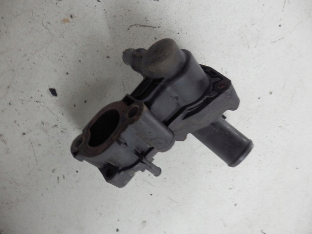 FORD TRANSIT CONNECT I 02 1.8 OBUDOWA TERMOSTATU Typ samochodu Samochody dostawcze Samochody osobowe