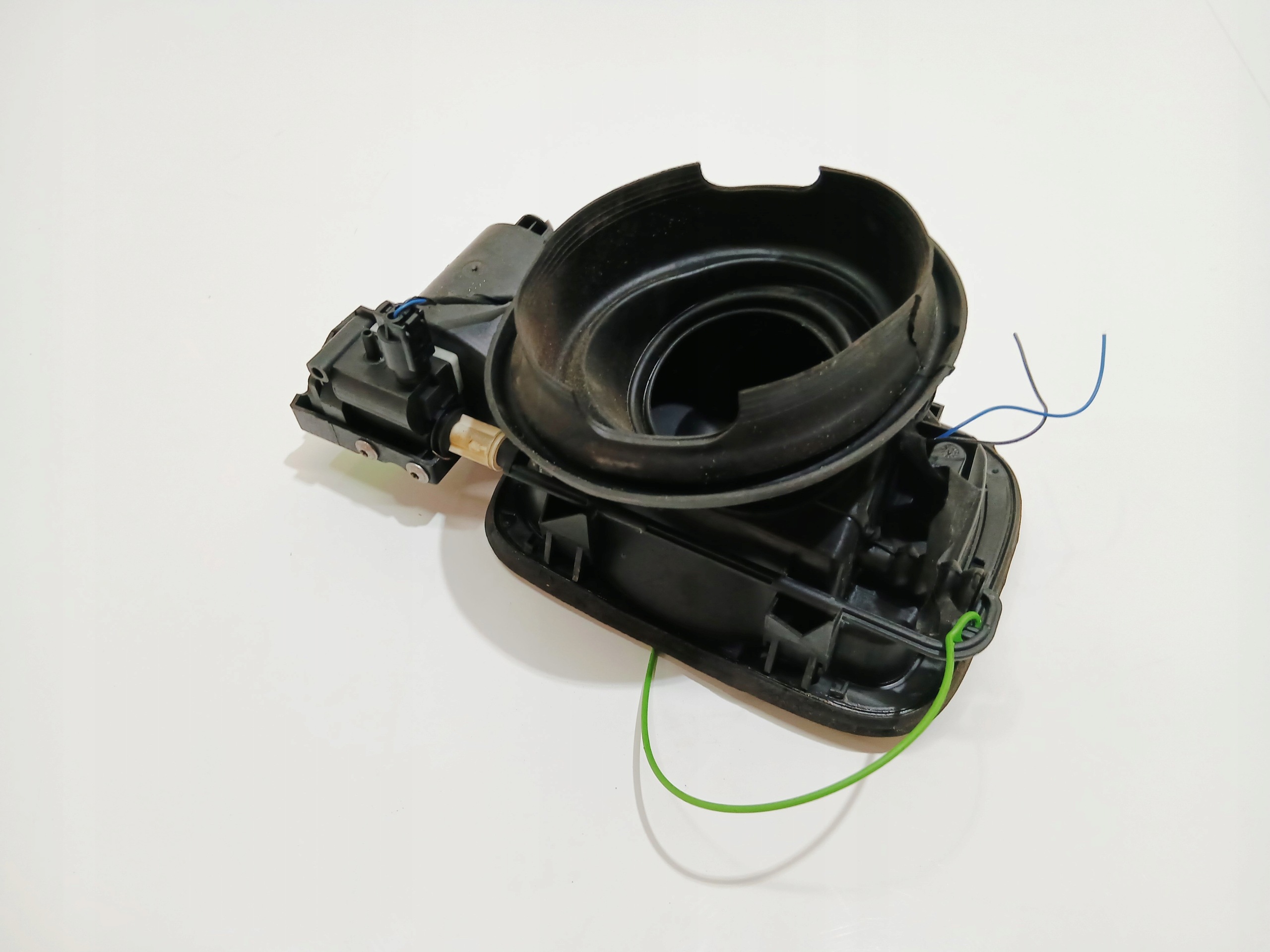 Tankklappe des Kraftstoffsbehälters BMW X1 E84 2990139 A76