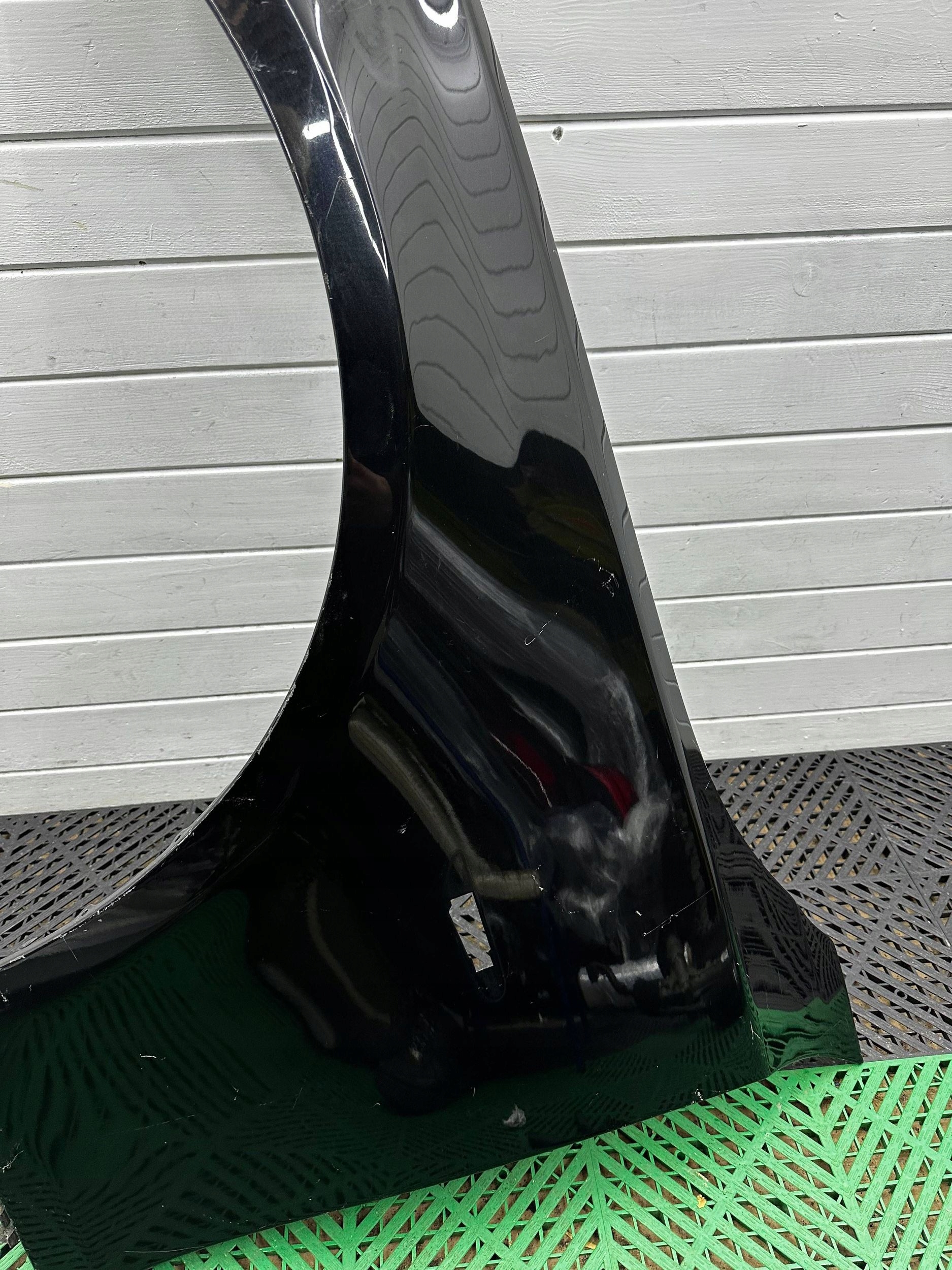 fender front side left BMW 5 E60 E61
