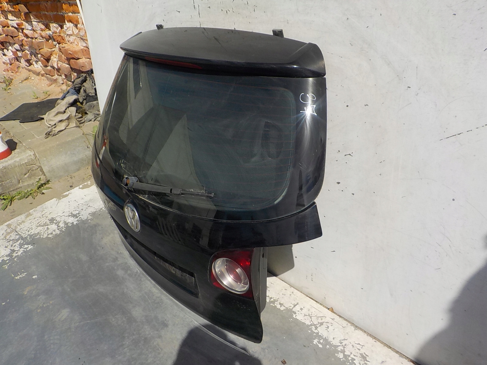 37 VOLKSWAGEN GOLF plus boot door rear