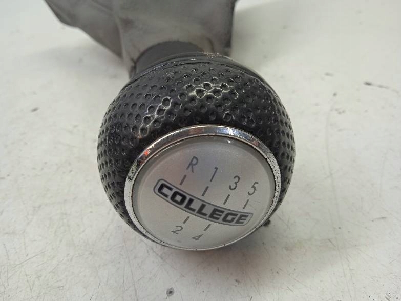 Pomello 6X0711118 COLLEGE ghetta VW Lupo e 1.0 B