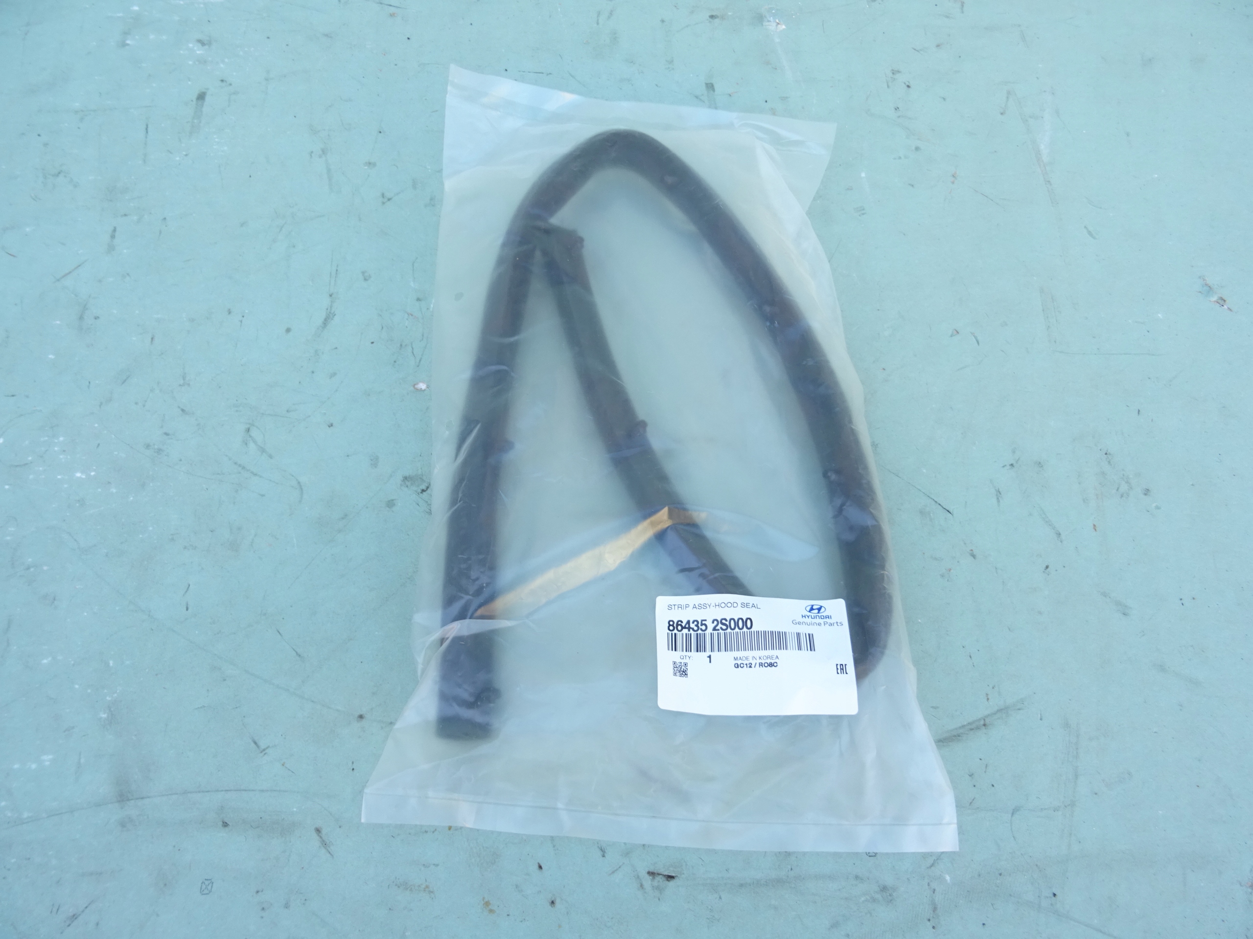 864352S000 - ПРОКЛАДКА КАПОТА HYUNDAI IX35 86435-2S000