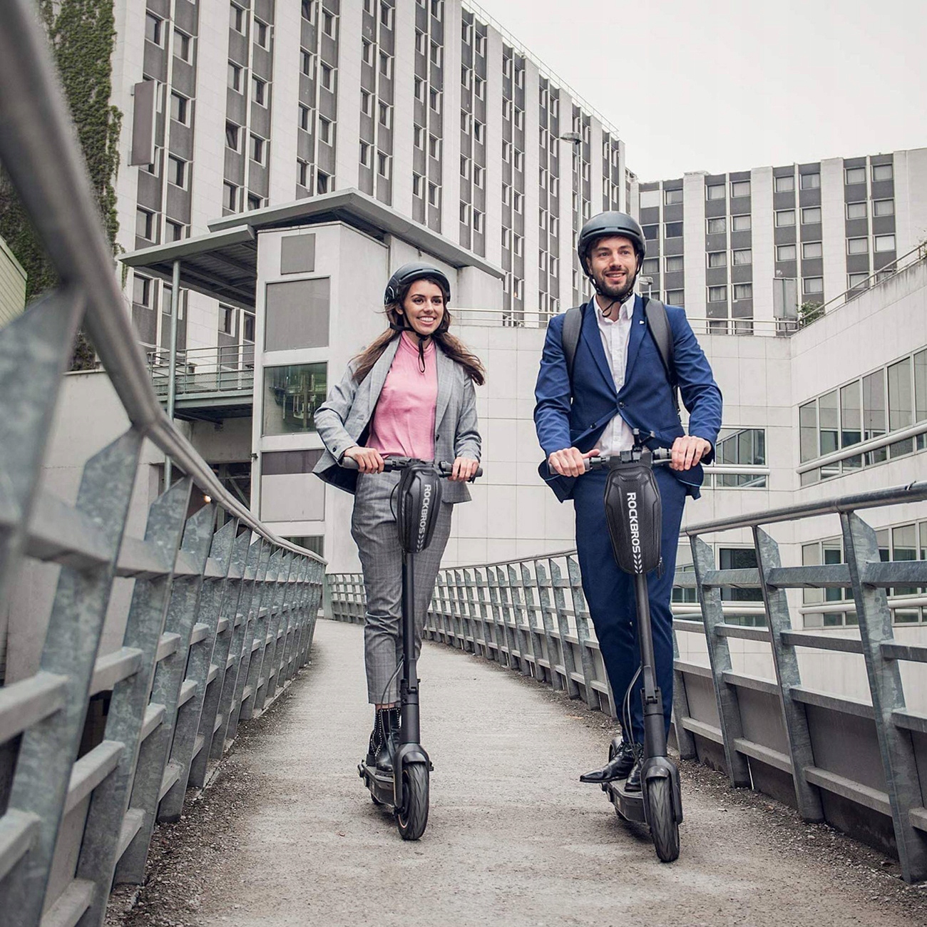 ROCKBROS TORBA ROWEROWA SAKWA NA KIEROWNICĘ RAMĘ HULAJNOGĘ 3l WODOODPORNA Waga 203 g