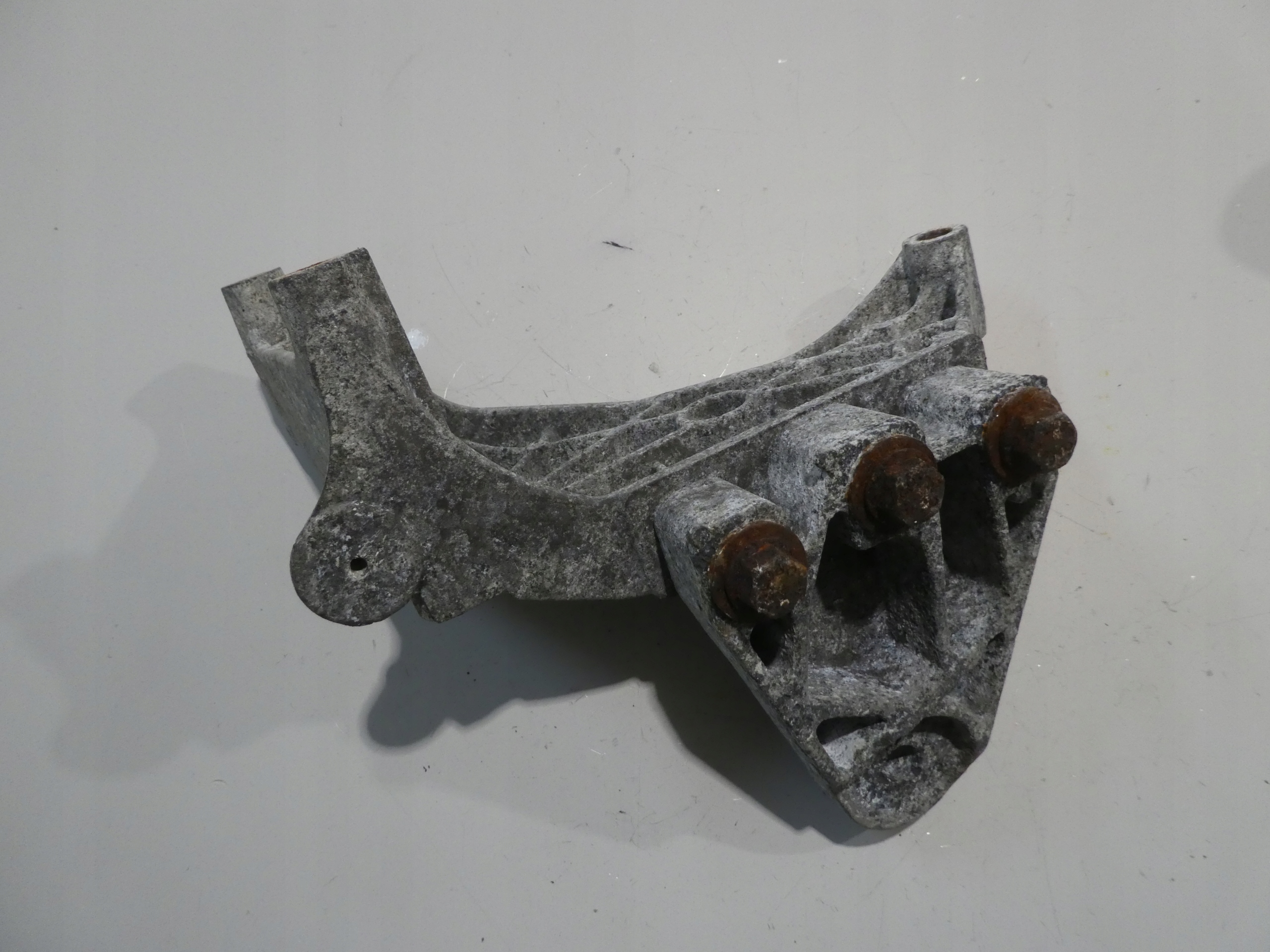 VW T5 LIFT holder engine mount 03L199207B