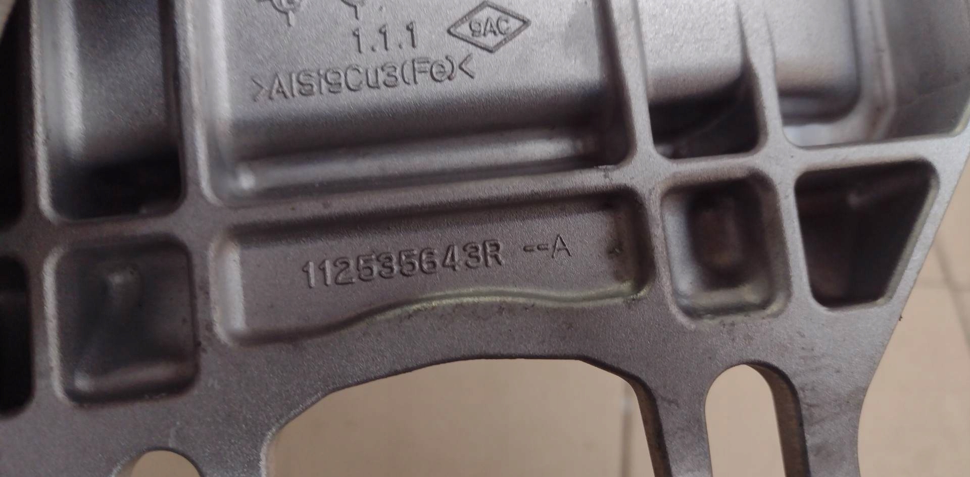 holder gearbox mounting SANDERO III 1.0 112535643R