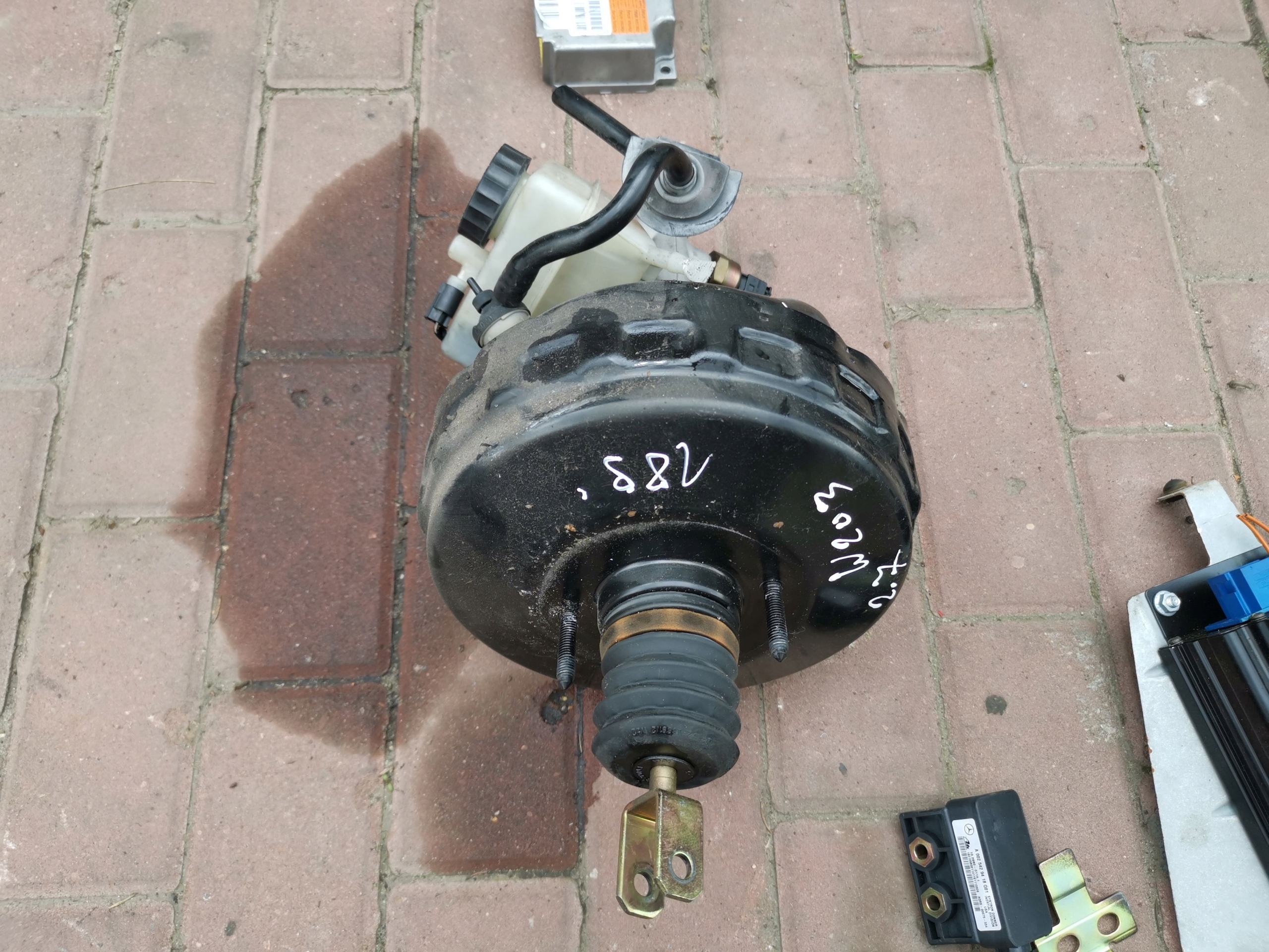 SERWO HAMULCOWE POMPA A0054300230 MERCEDES C W203