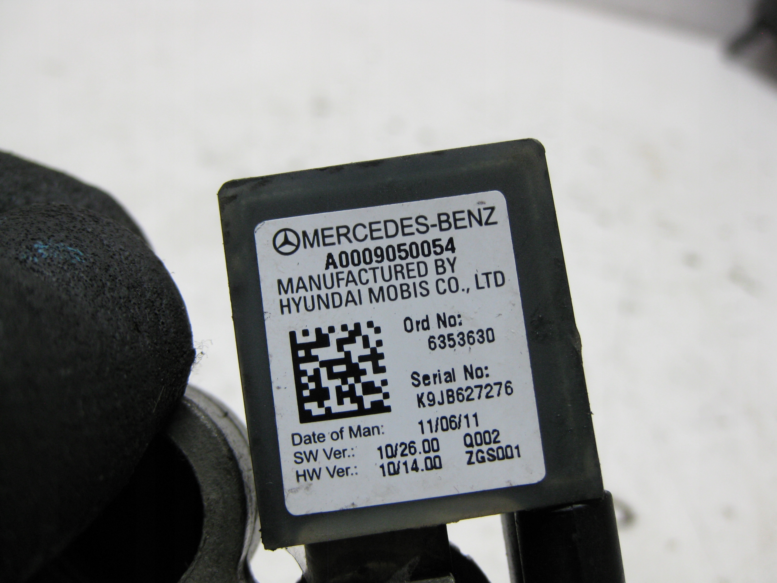 MERCEDES W207 3.0 CDI 11R Batteriemanagement Sensor A0009050054