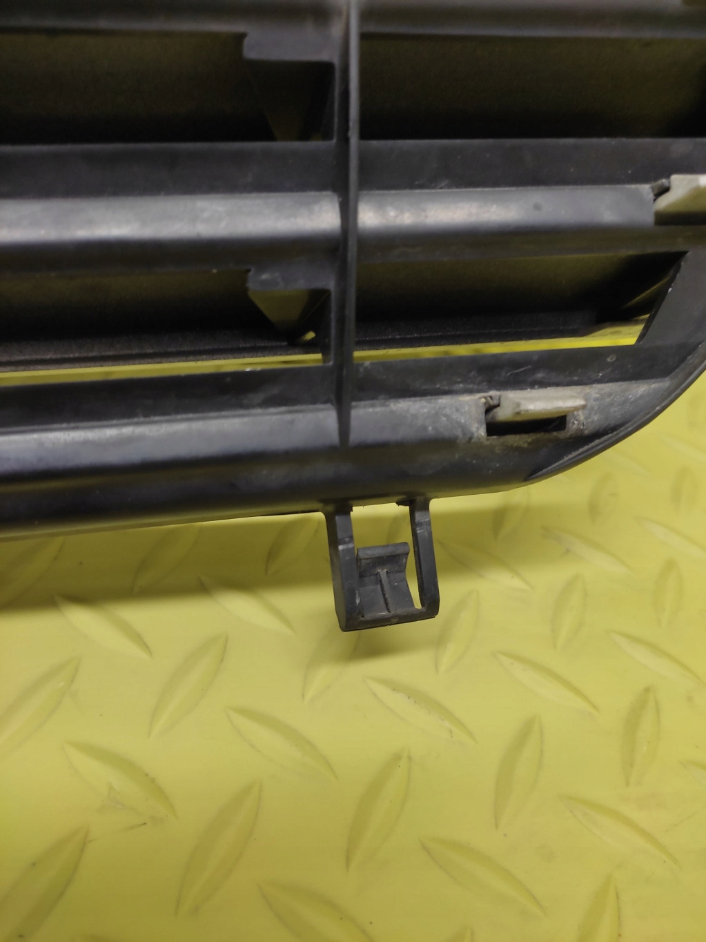 VW POLO III LIFT maska