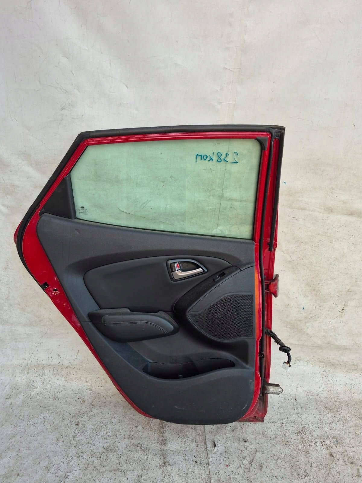 HYUNDAI IX35 09- door left rear part rear. complete