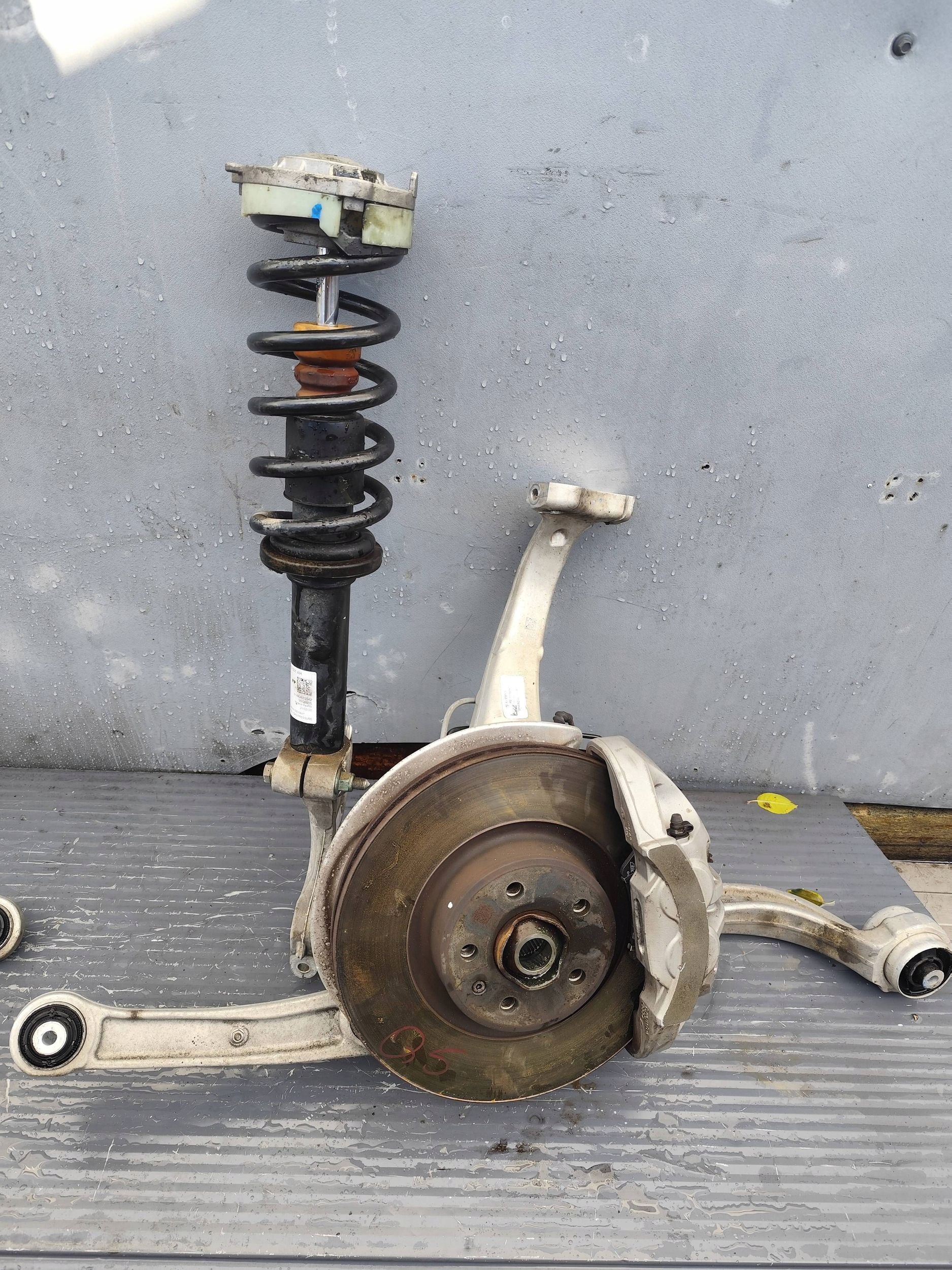 AUDI Q5 80A LIFT swing shock absorber arm front left KOMPLET DEMONTAZ