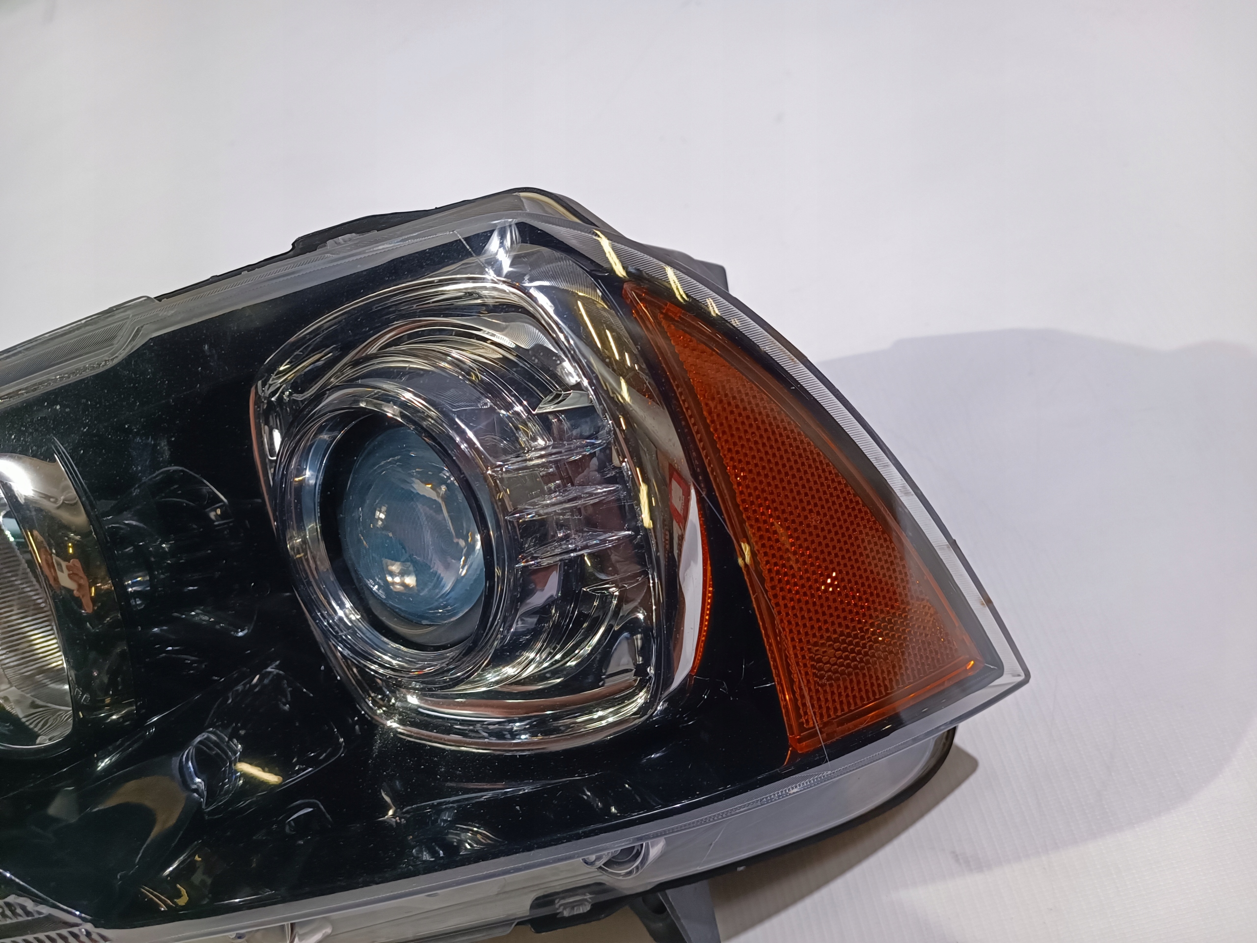 light front front left xenon Dodge Charger 2011-2014
