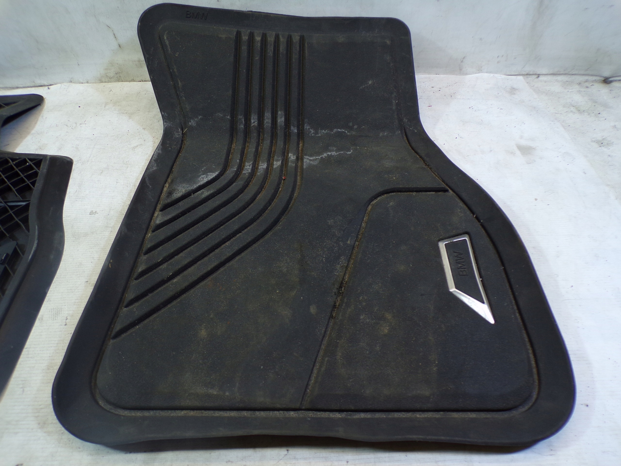 tappetini in gomma Anteriore BMW E87 ORYGINALY (K2)