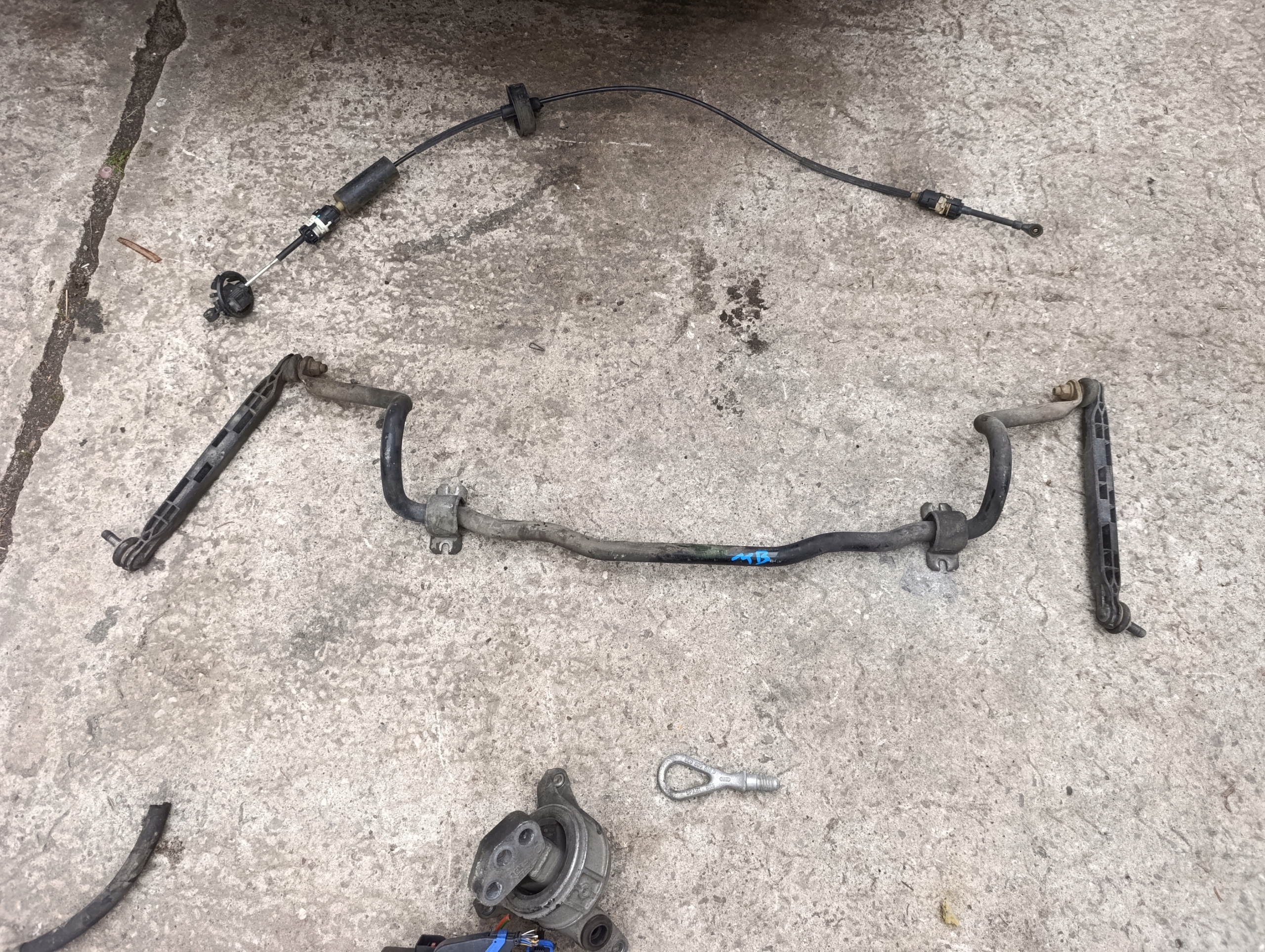 stabilizer rod front Opel Meriva B