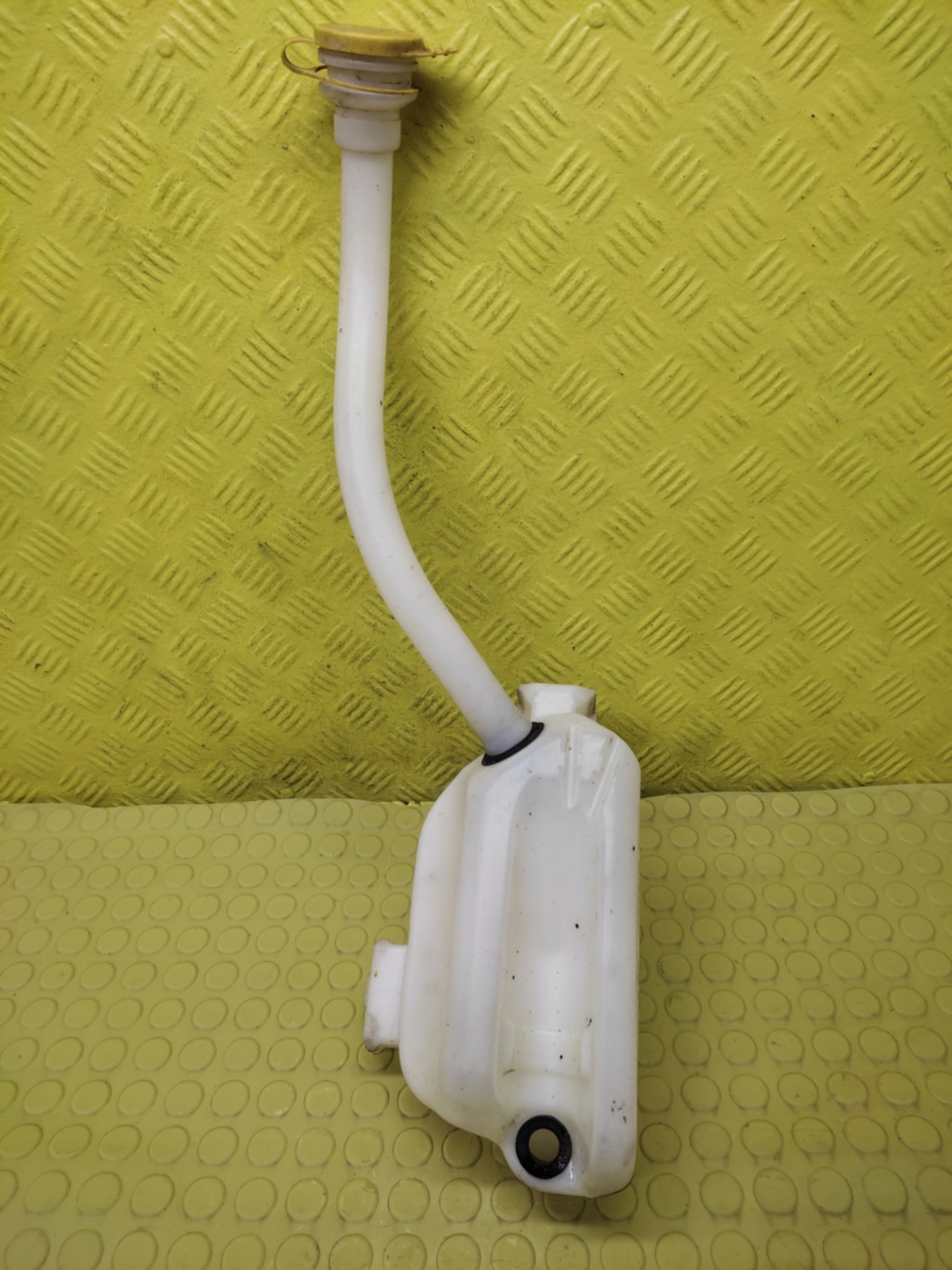 RENAULT KANGOO II 1.5 D washer fluid tank 8200431474