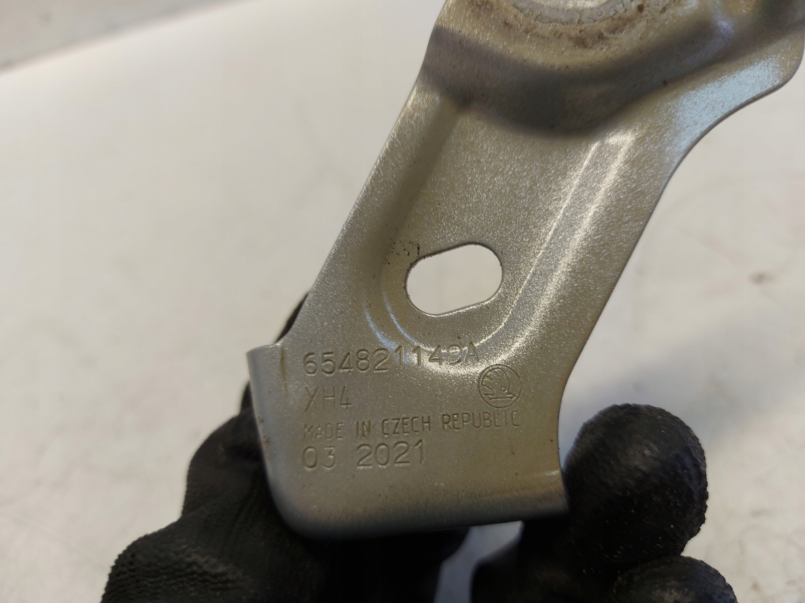 SKODA KAMIQ 658 CONSOLE SUPPORT PLAQUE AILE