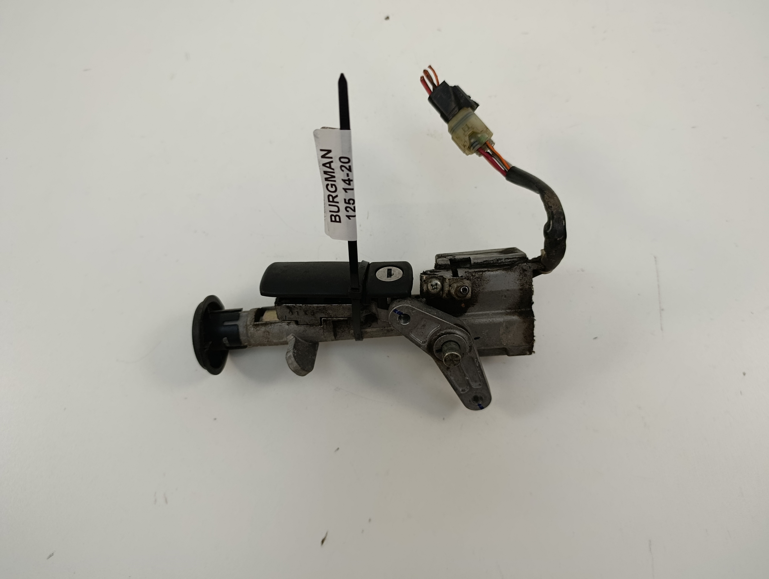 SUZUKI BURGMAN 125 14-20 STACYJKA + ZAMEK