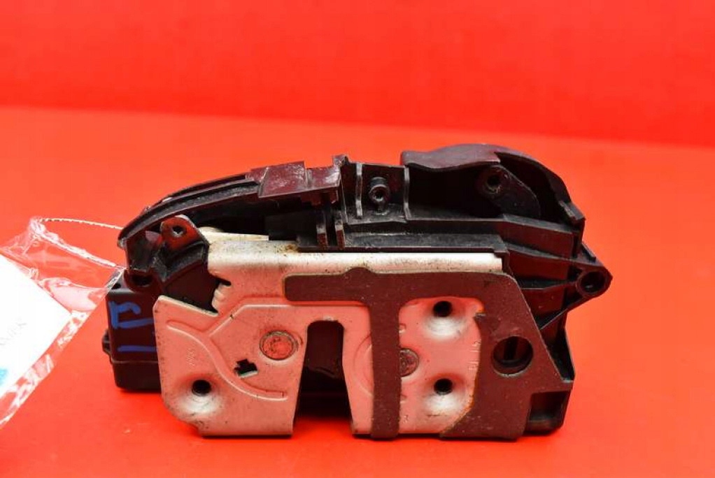 lock door left front front EU BM5A-A21813-AF FORD FOCUS MK3 11-15