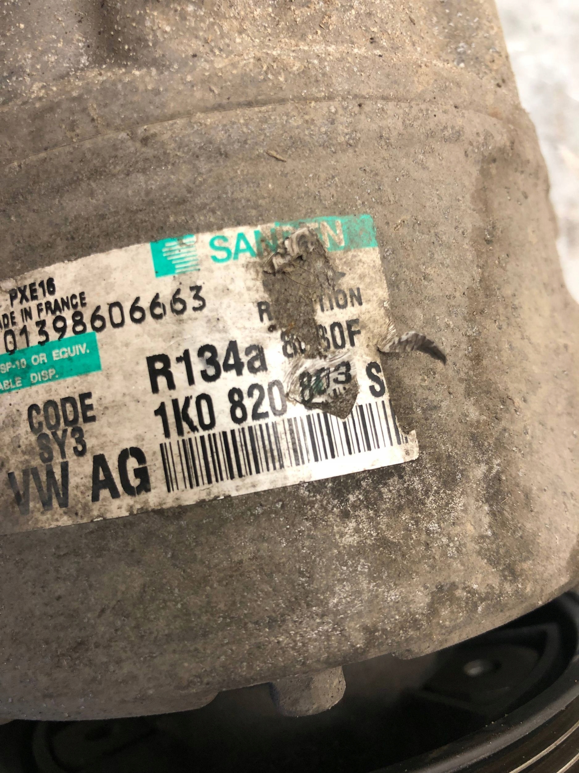 compressor compressor; of the air conditioning SEAT LEON II 1K0820803S