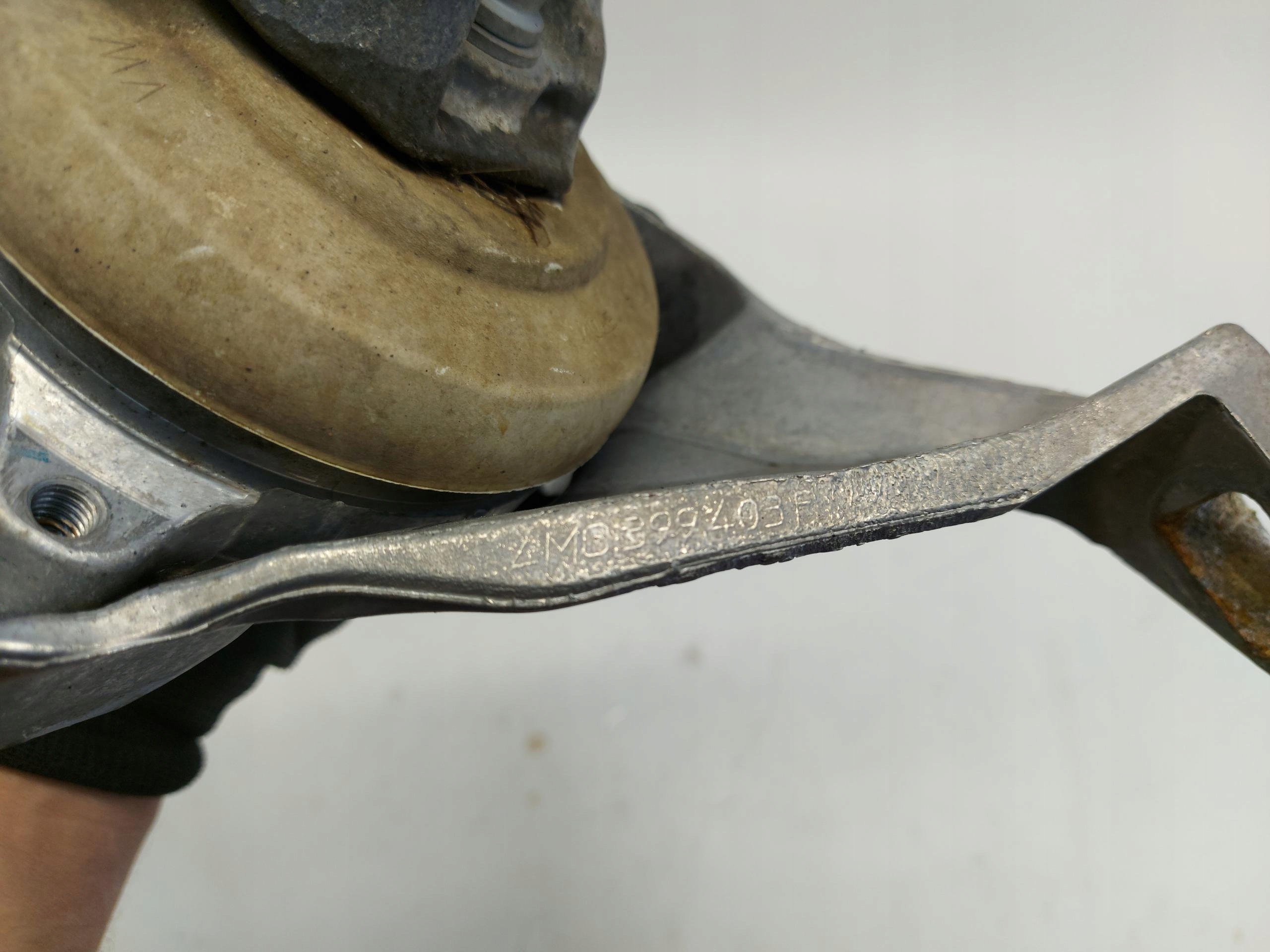 AUDI SQ7 Q7 II LIFT 4M0 4.0 TDI engine mount left 4M0399201G