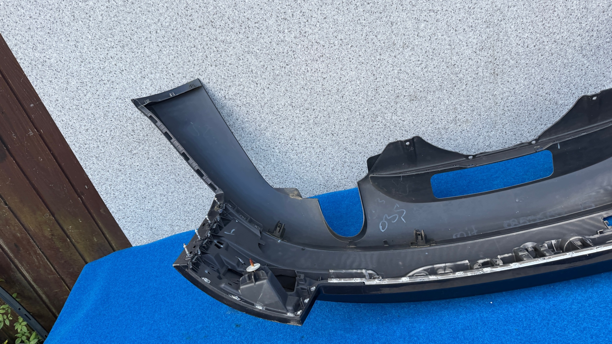 AUDI A8 D3 2002R+ bumper rear part + SPOILER below towing 4E0807511A PB64