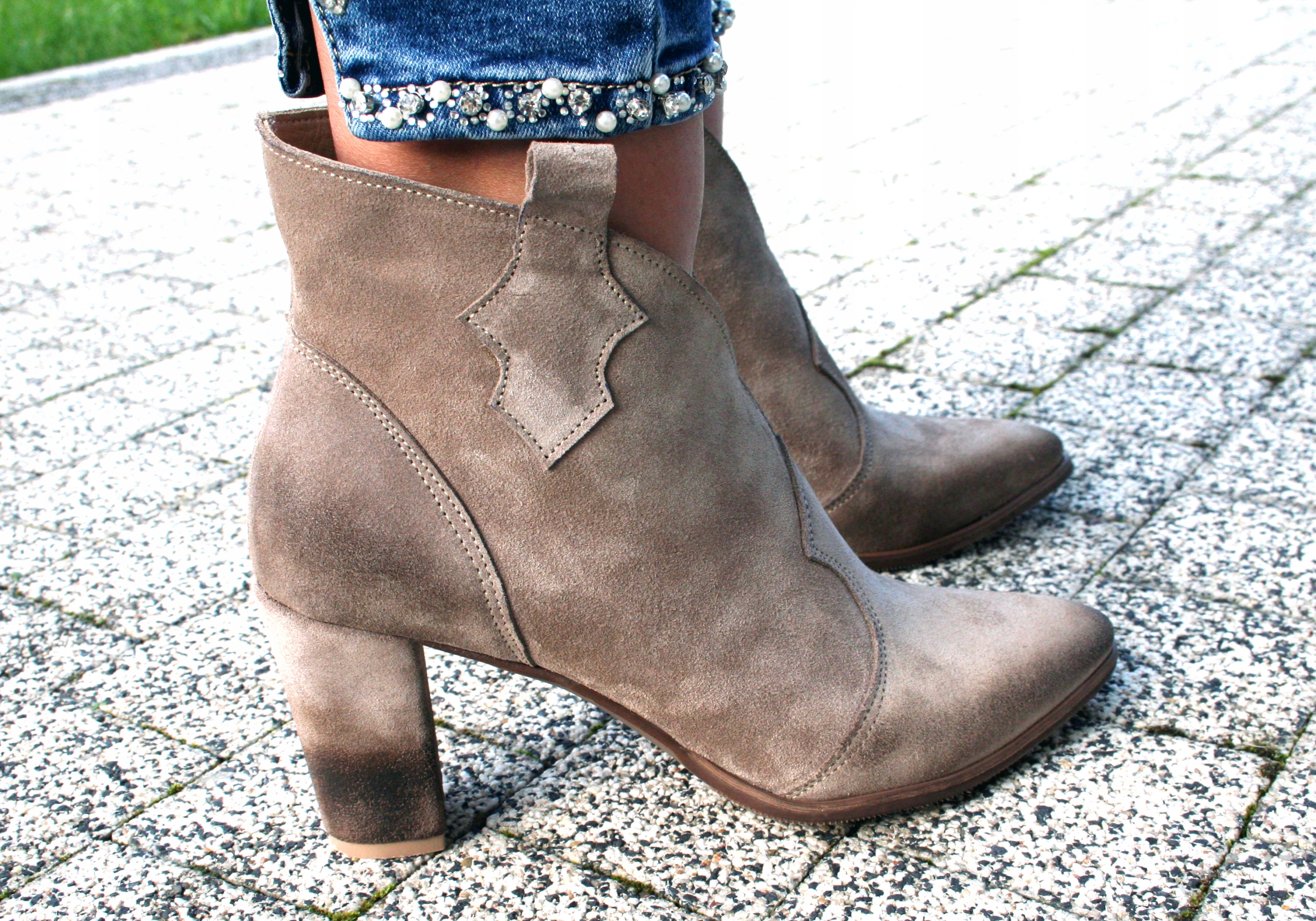 ELLABUT BOTKI KOWBOJKI SKÓRA ZAMSZ CAPUCCINO r37 Kod producenta Botki 2913