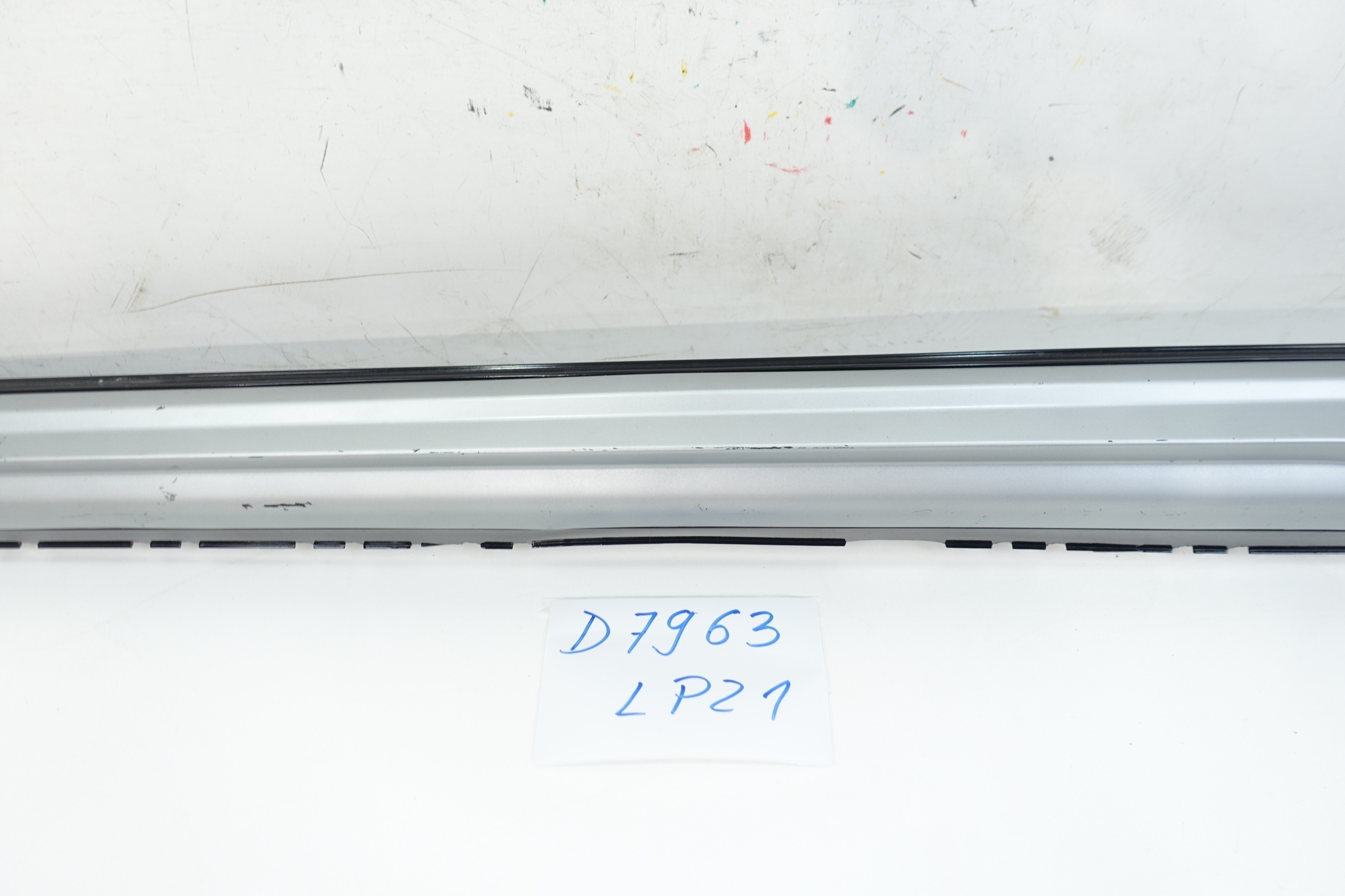 moulding threshold left AUDI A4 B9 LIFT KOMBI ALLROAD