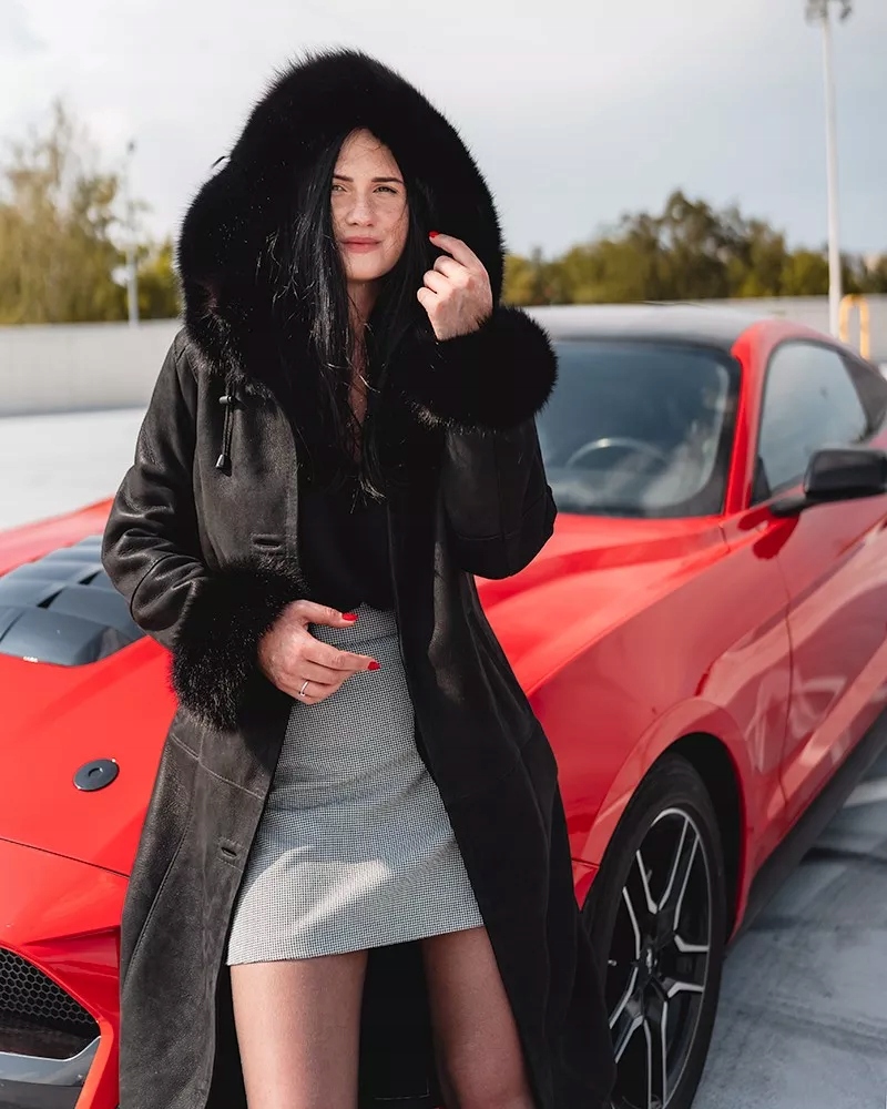 Naturalny damski kożuch Magda obszycie L Długość do połowy łydki