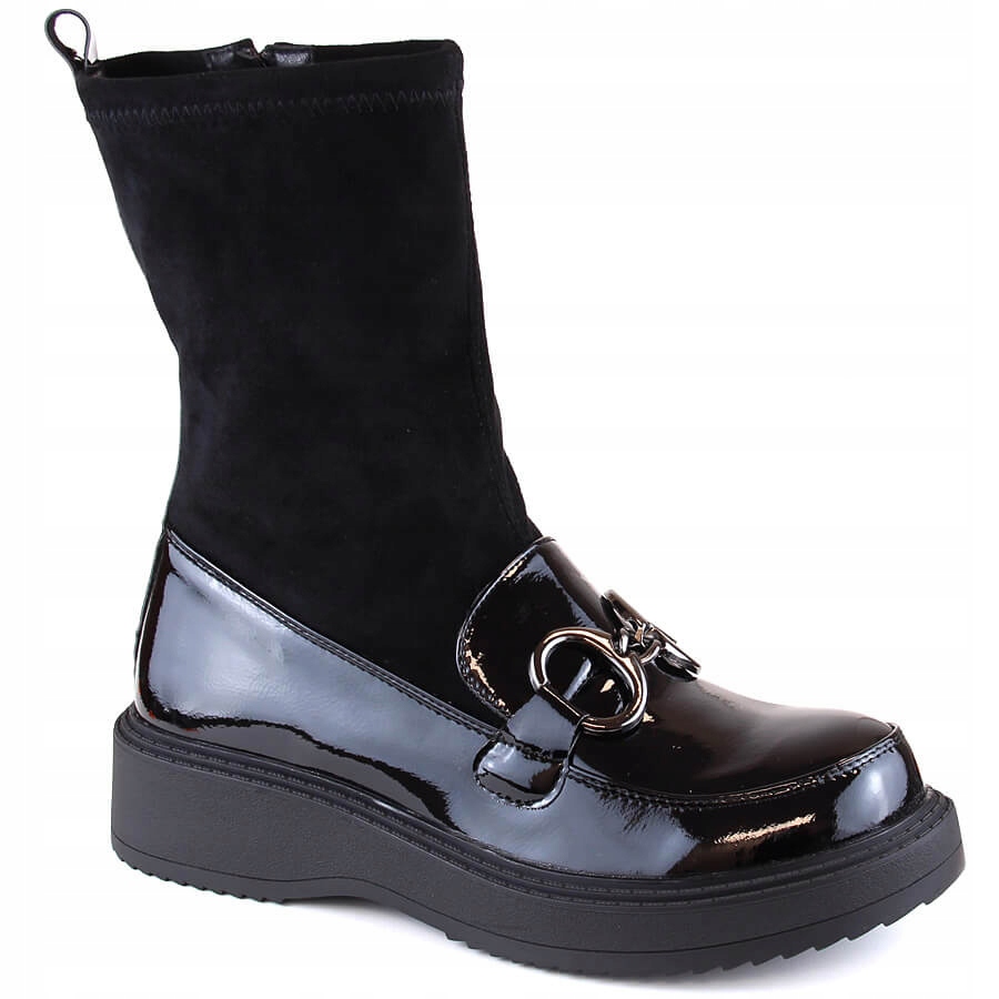 Kotníkové Boty na platformě jsou zateplené černou barvou Sabatina 37