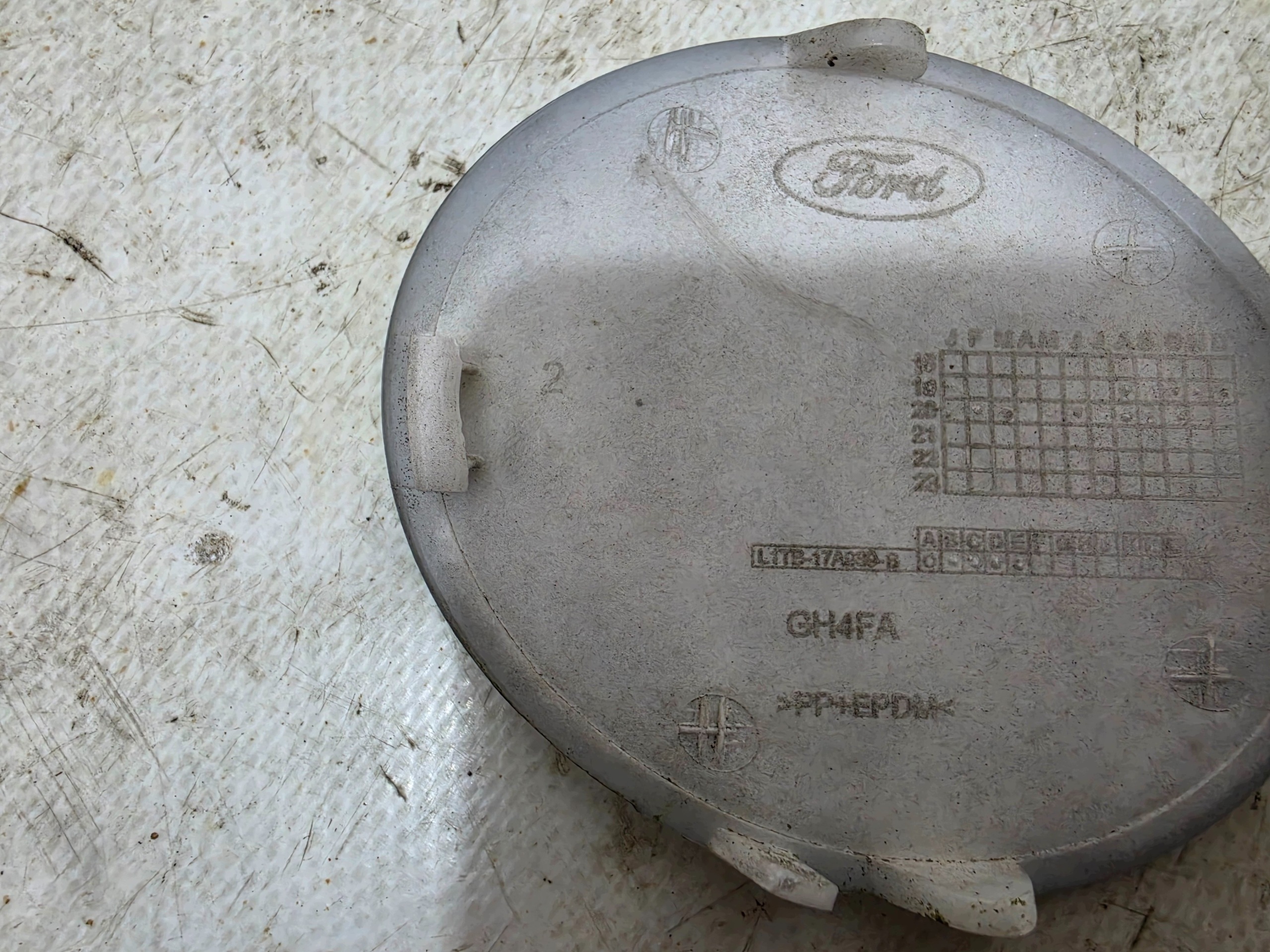 FORD PUMA MK II 2 abschleppöse der stoßstange vorne L1TB17A989B