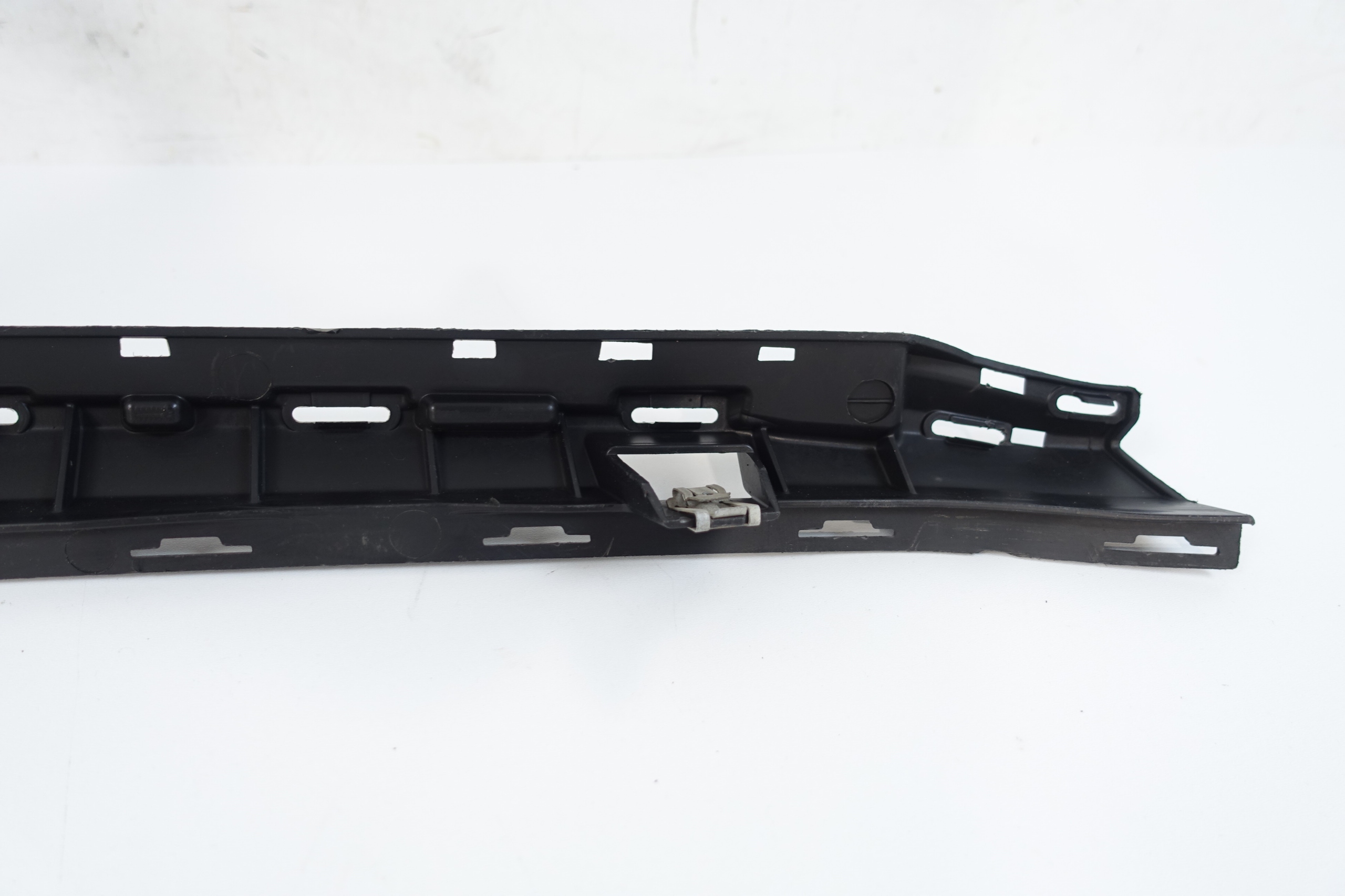 support pillar of a bumper front MERCEDES GLC X253 A2538852202