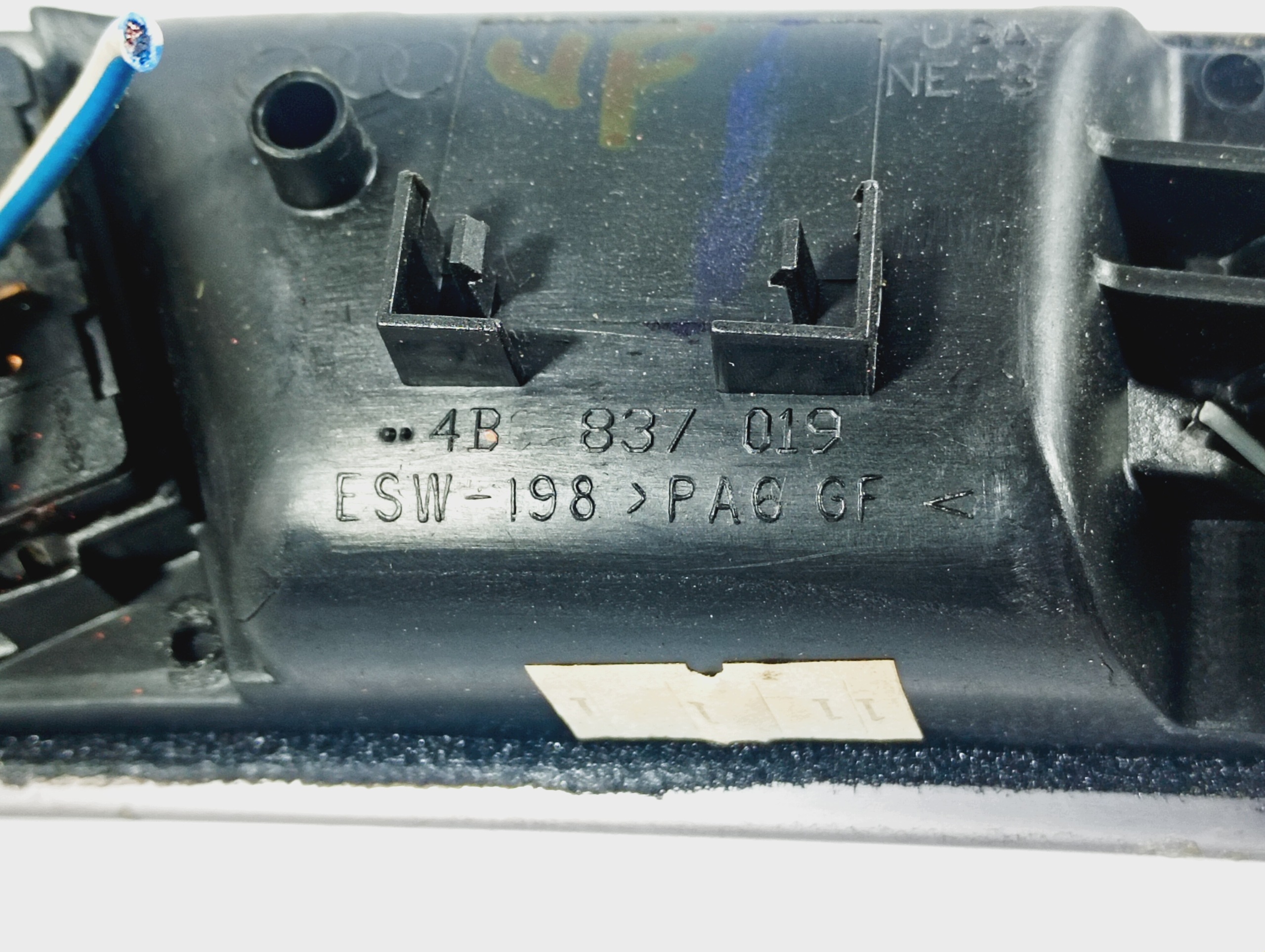 handle inner left front OE 4B0837019 Audi A6 C5 97-05