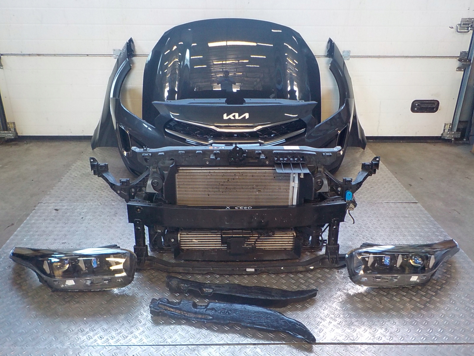 KIA Xceed 18- PRZÓD KOMPLETNY