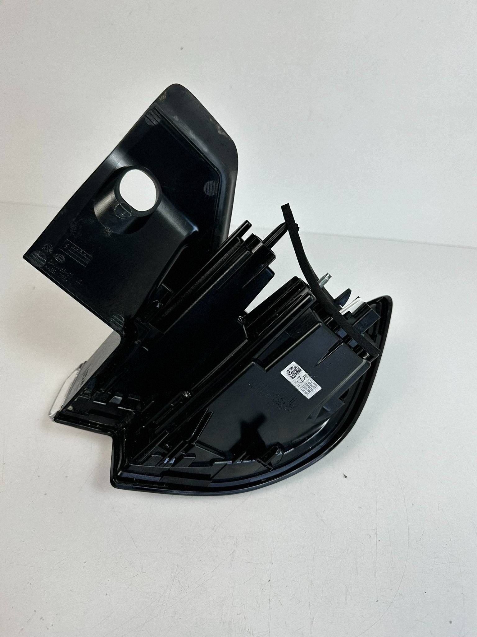 Opel Mokka B light rear left left rear part Europa 9861639380