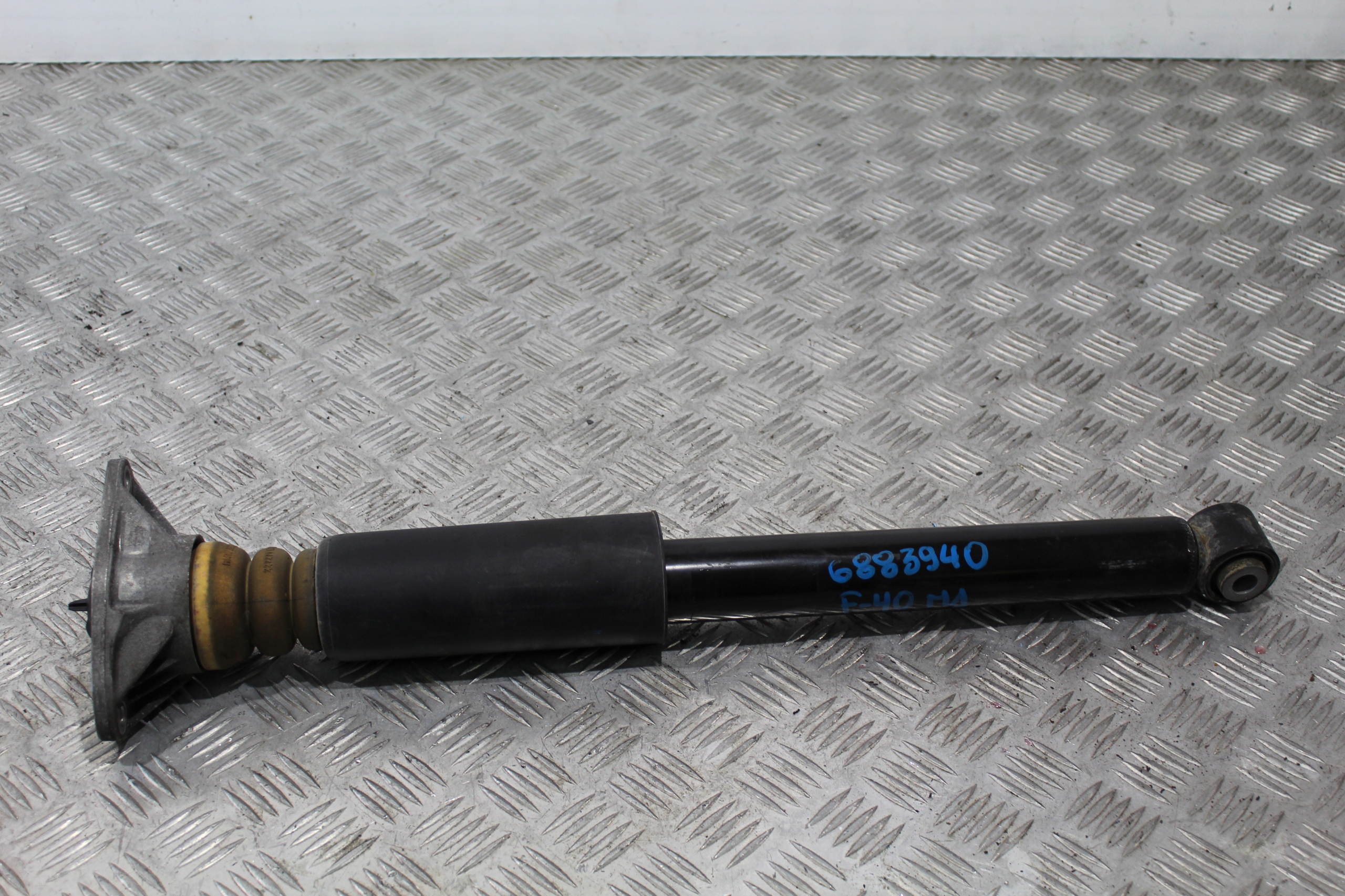 Stoßdämpfer heck BMW 1 M1 F40 6883940