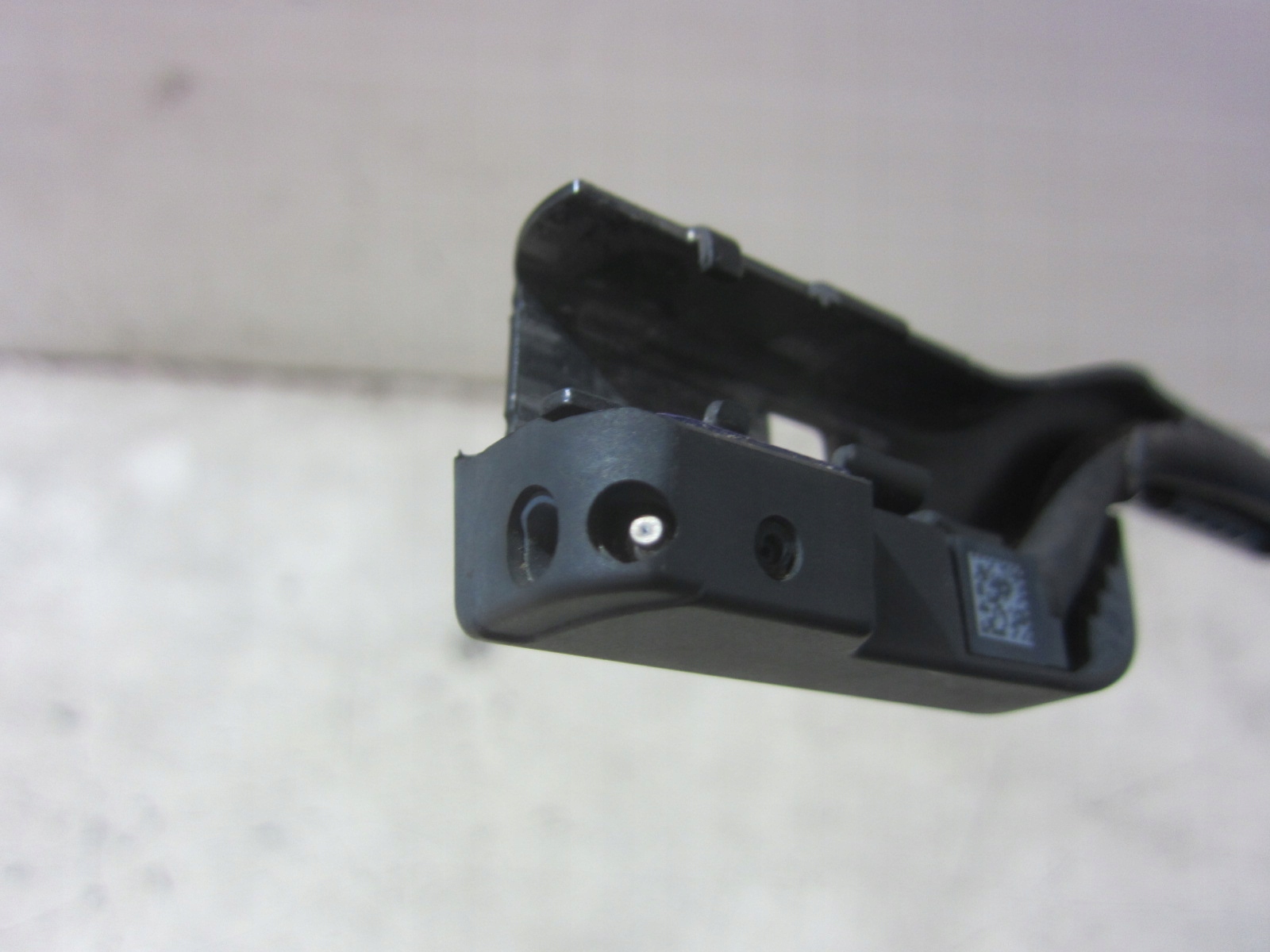 VOLVO XC40 XC 40 wiper arm front left right 31457316