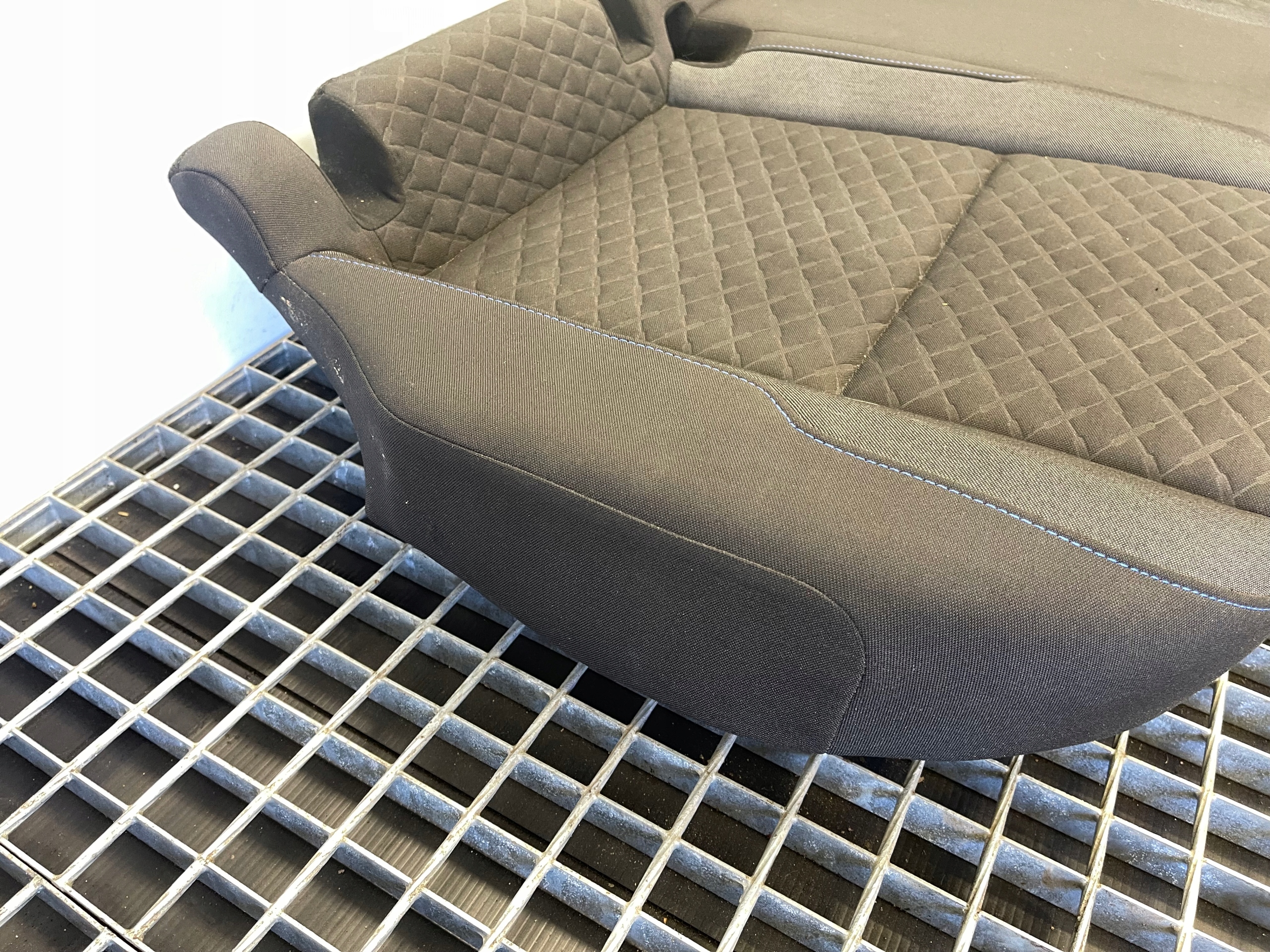 VW GOLF VII HB Sitz hinten SIEDZISKO 5G0885375G