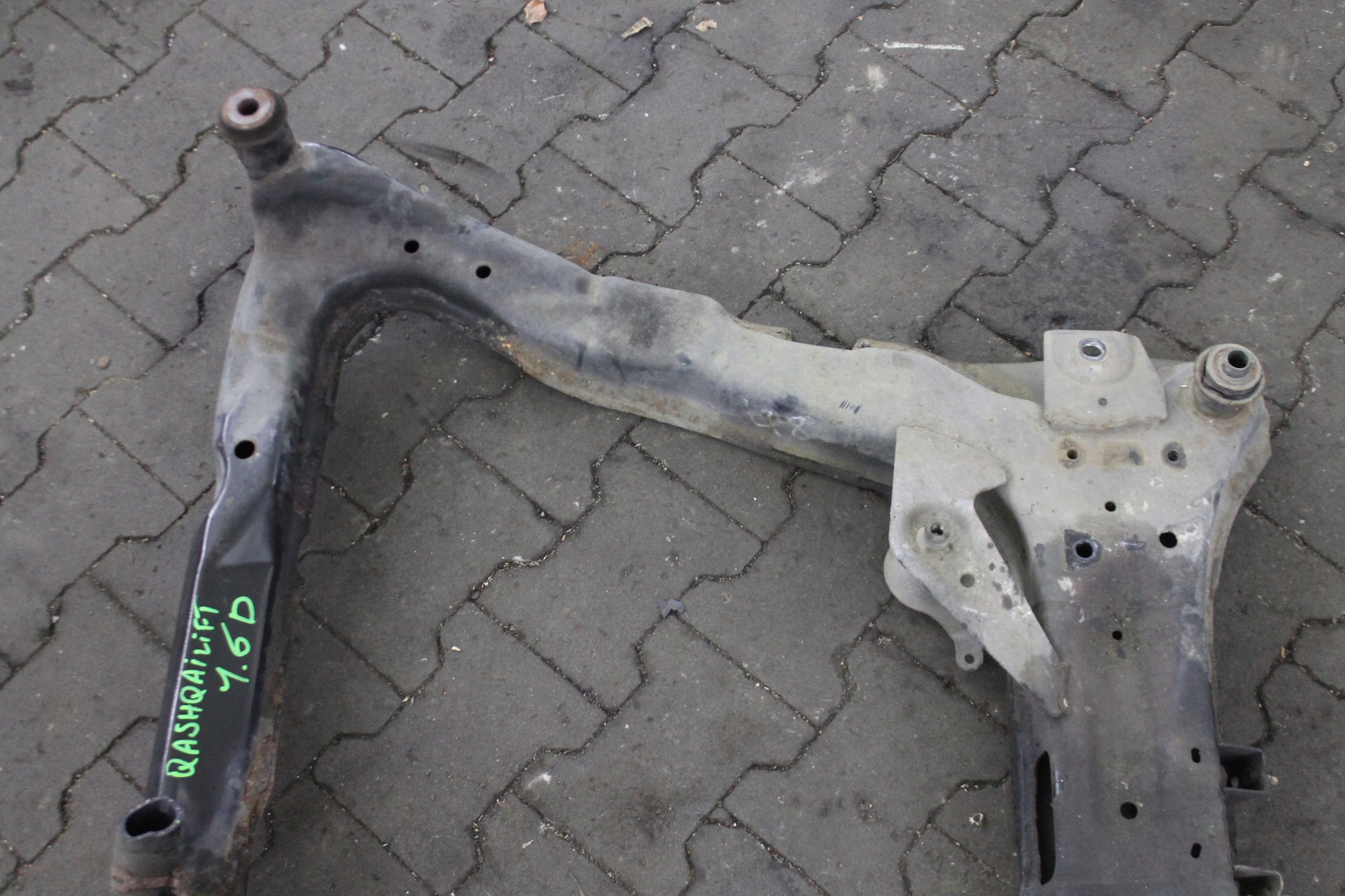 axle beam subframe axle beam front QASHQAI J10 LIFT 2.0 DCI 09-13