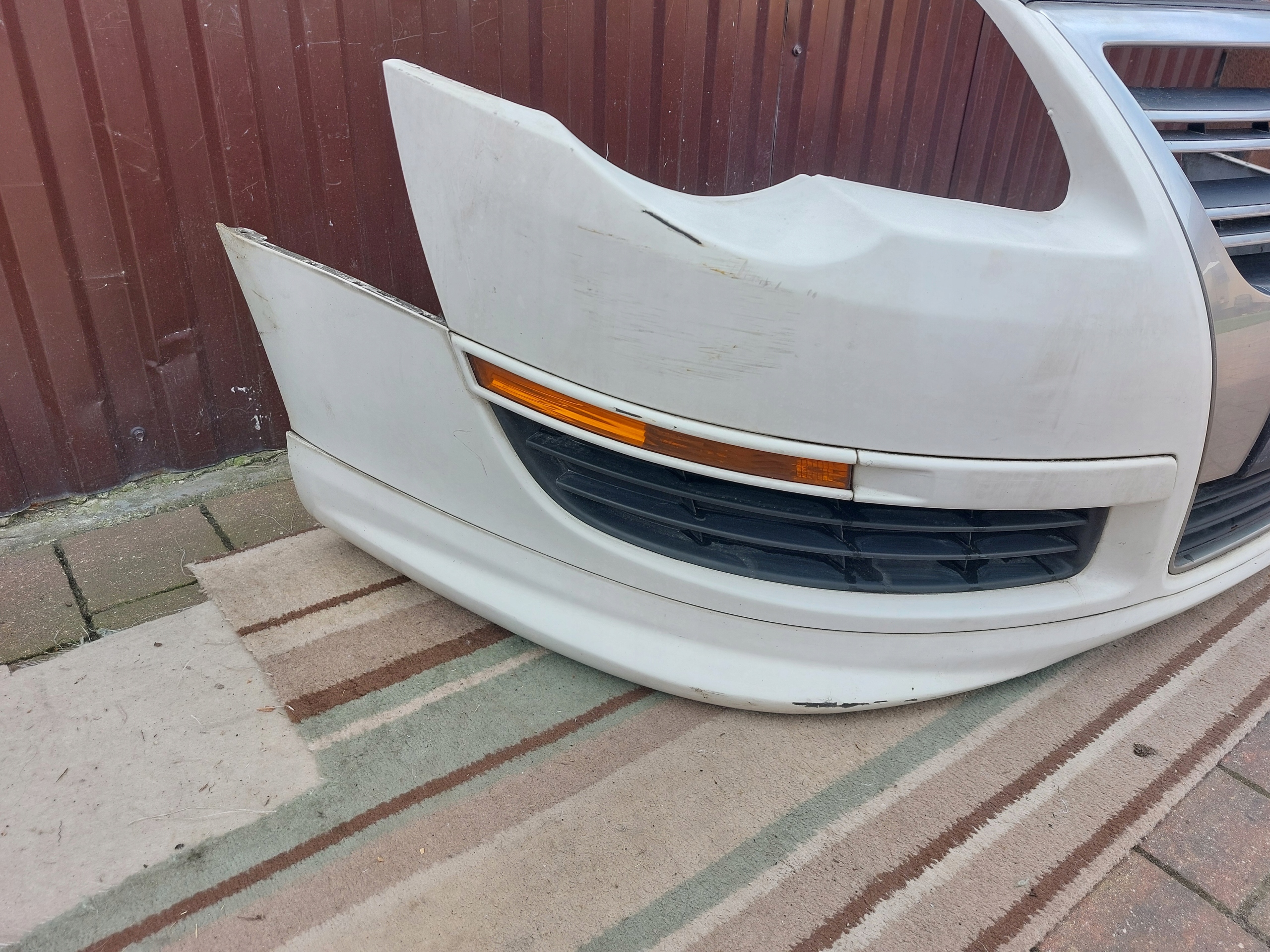 bumper front VW PASSAT B6 3C0 R-LINE BIALY LB9A