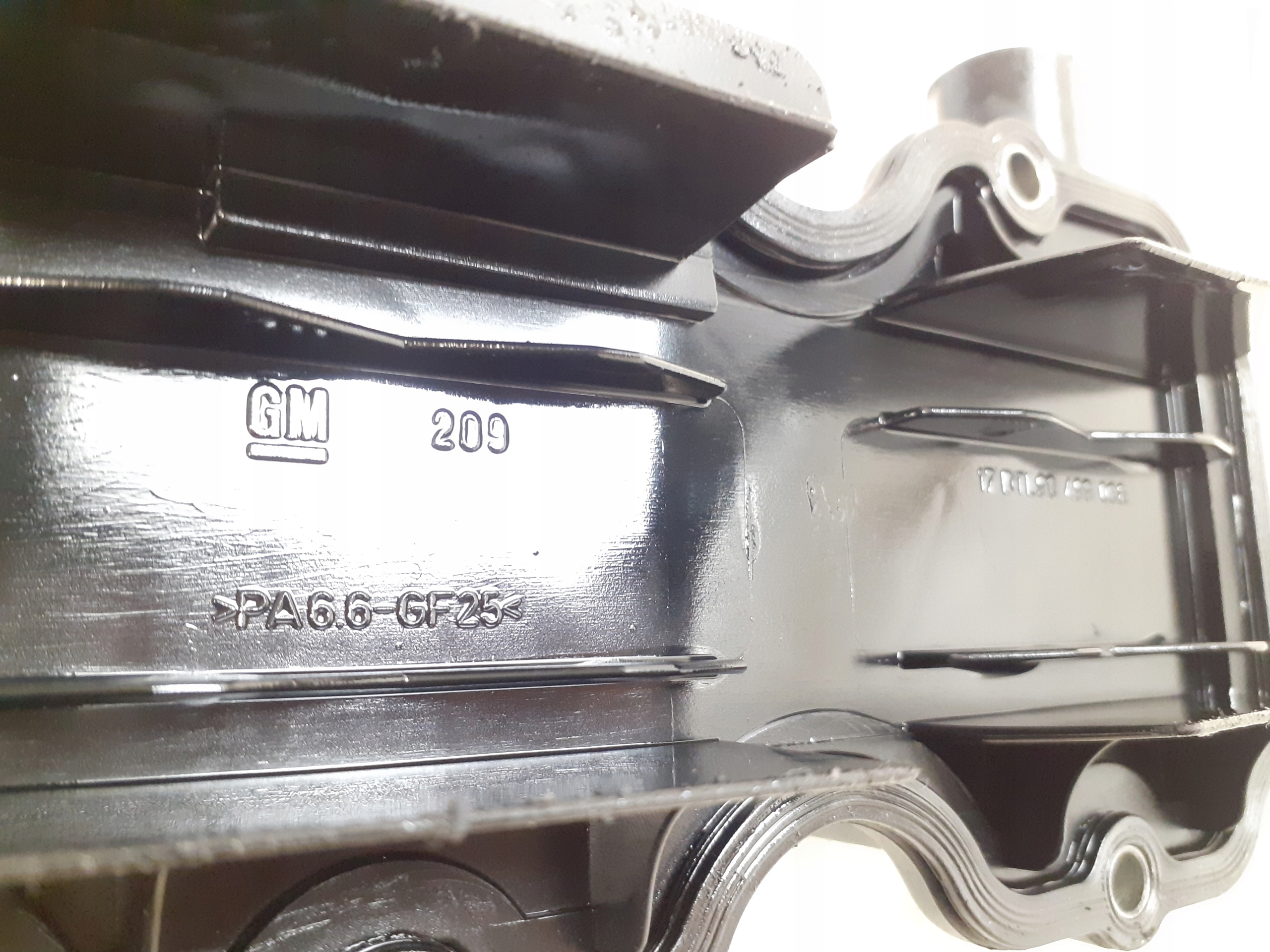 OPEL ASTRA II G Abdeckung der Ventile 1,7DTI 90467642