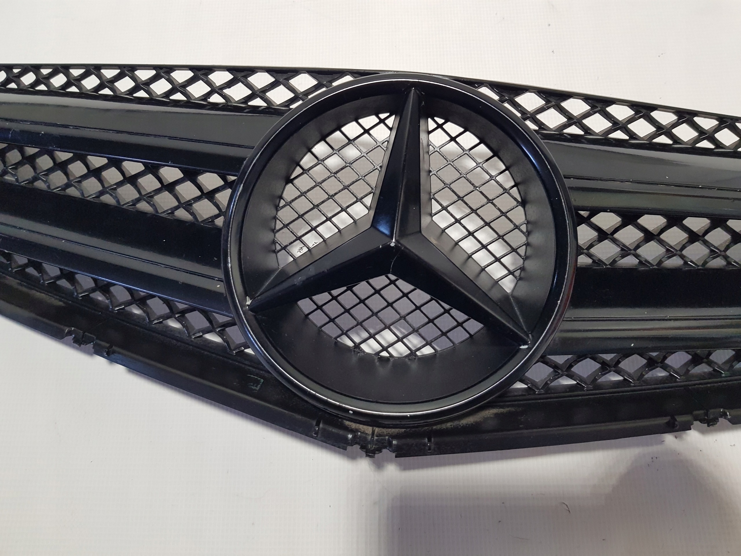 mask hűtőrács MERCEDES E-KLASA COUPE CABRIO W207 C207 AMG