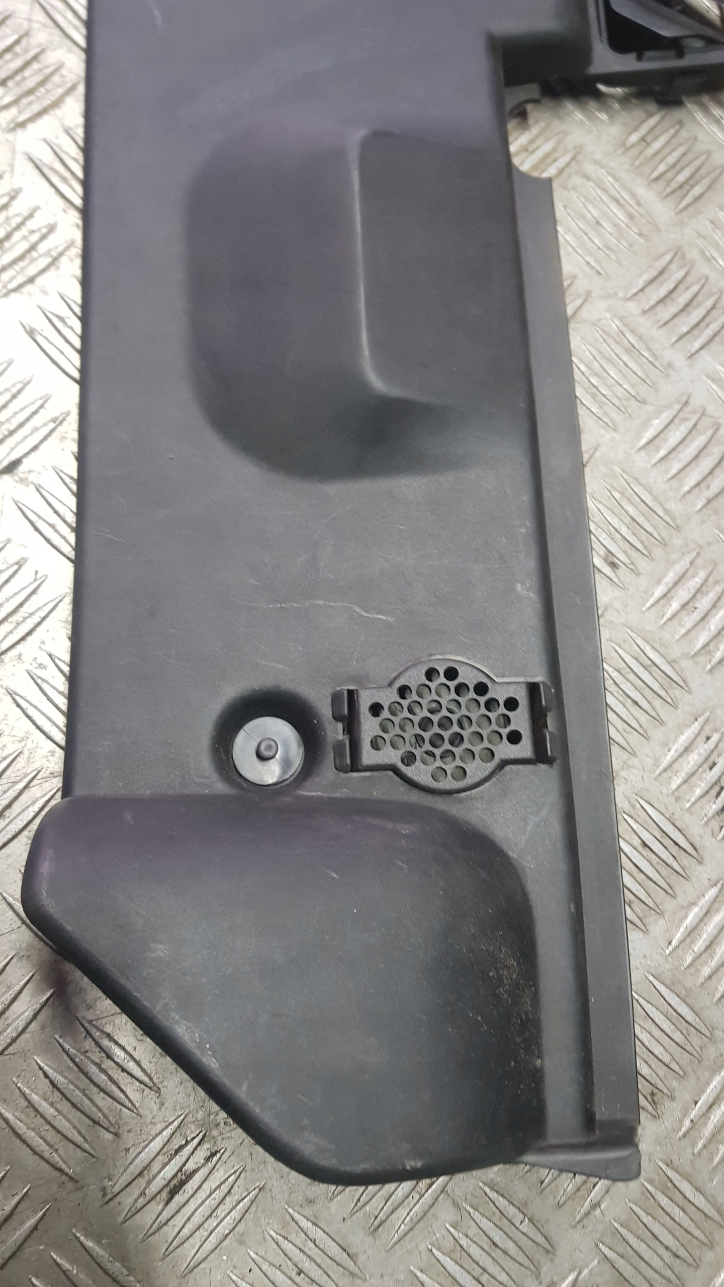 BMW E38 fedél SCHOWKA PASAZERA 8150276