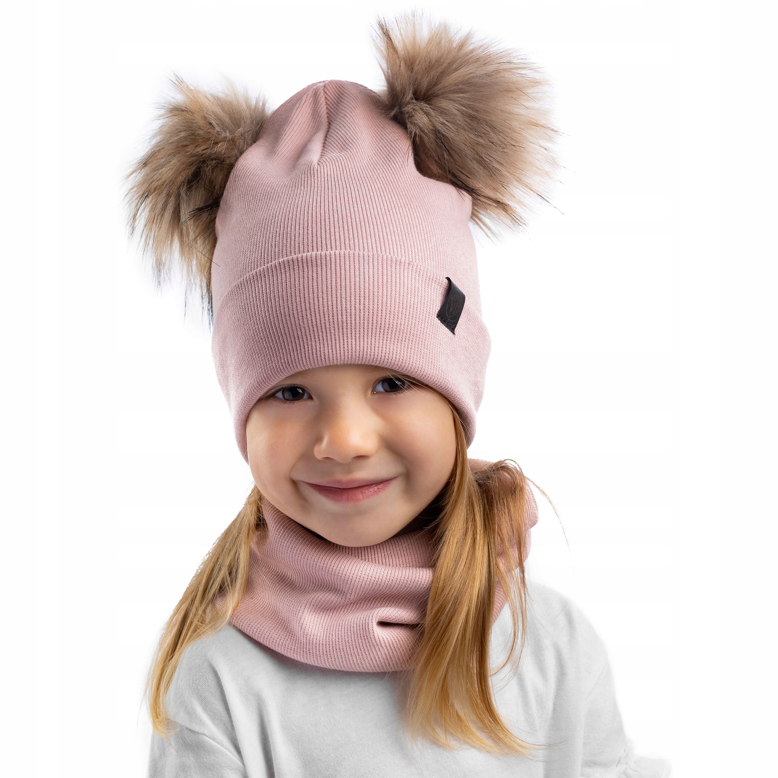

Czapka zimowa komin komplet 2 pompony 44-48 róż